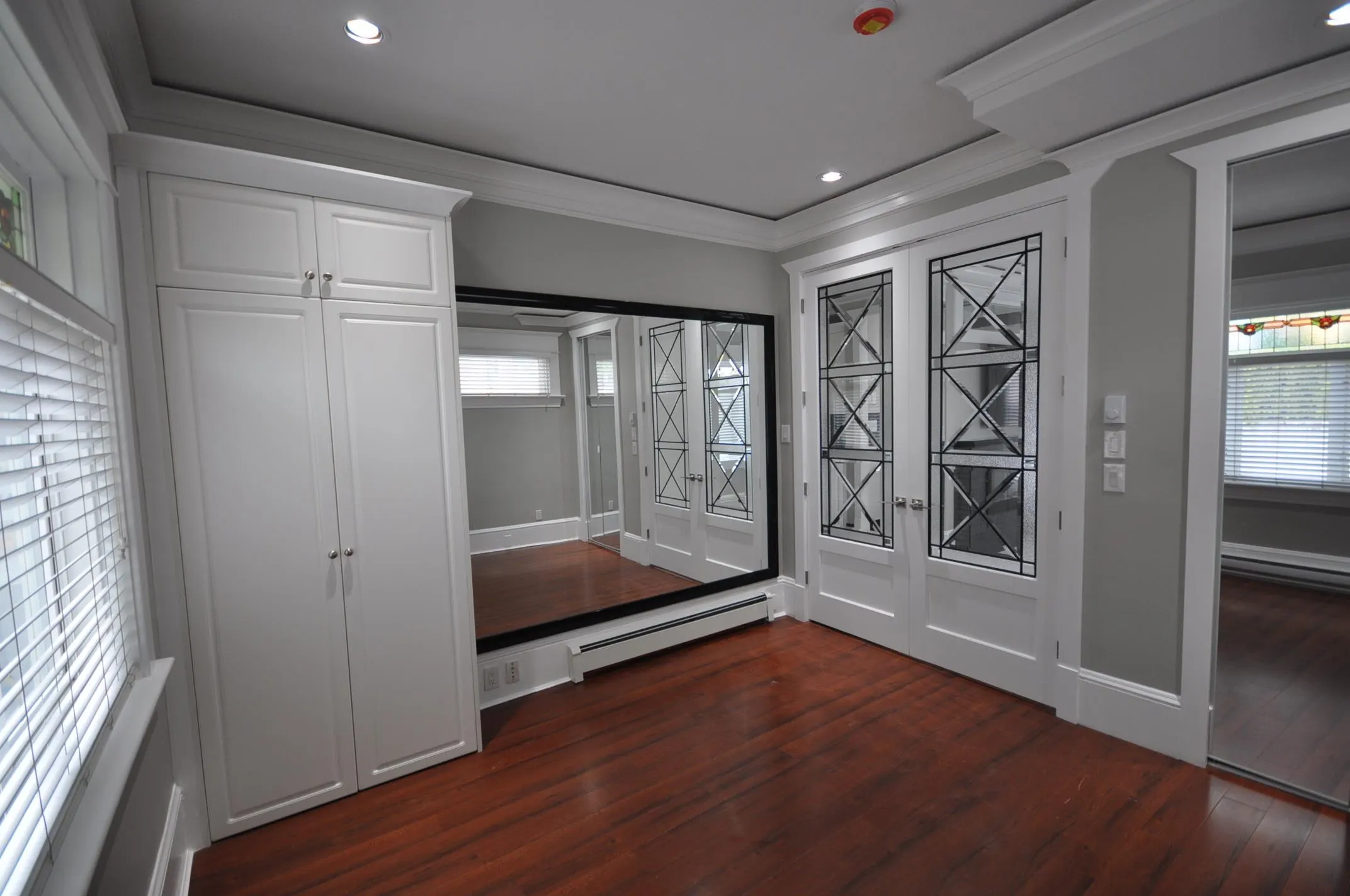 7505 Kingsway