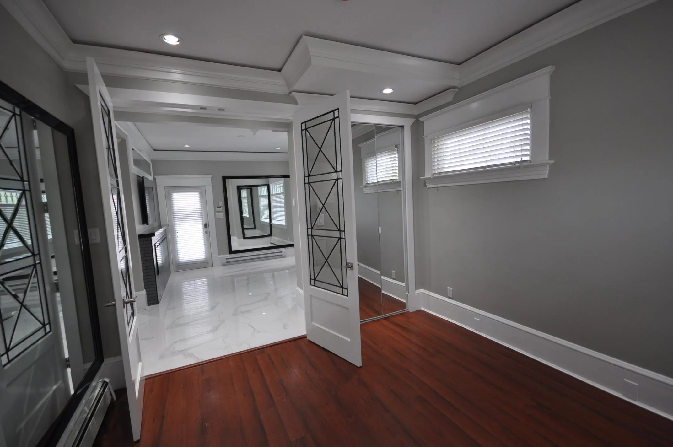 7505 Kingsway