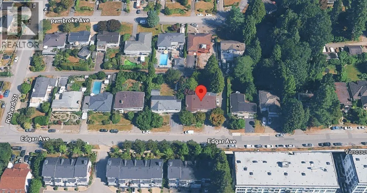 711 Edgar Avenue