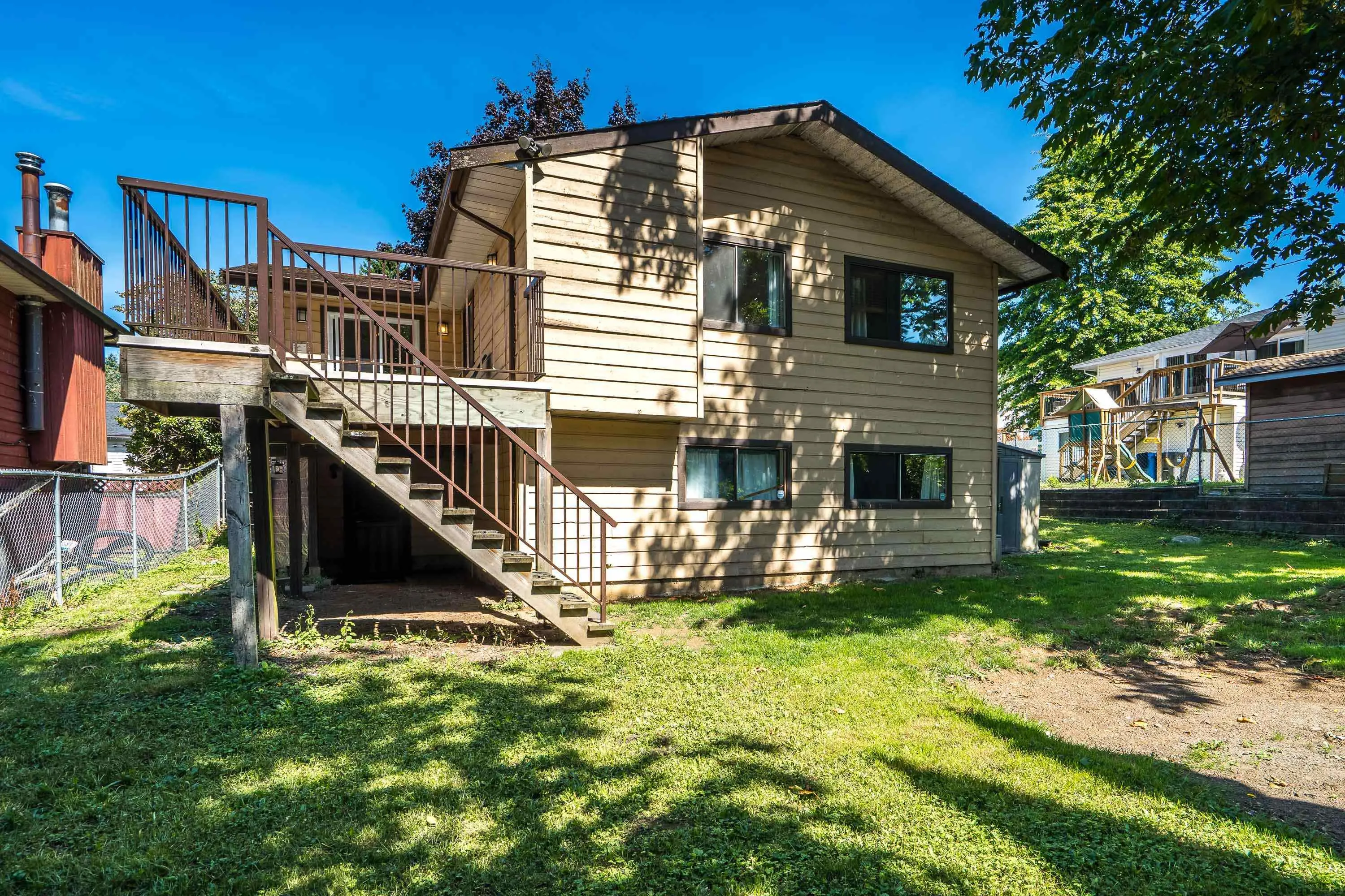 35396 Selkirk Avenue