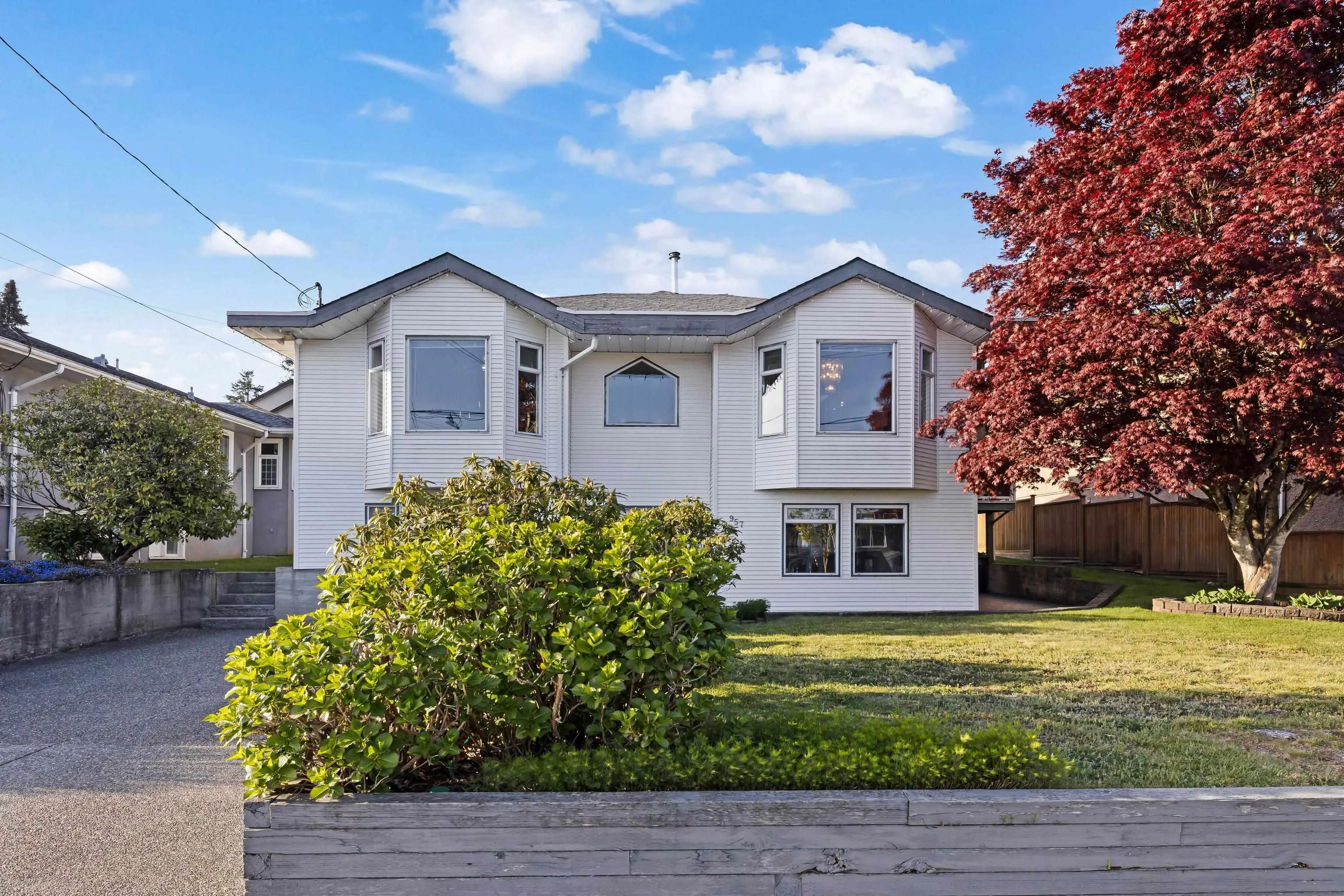 957 Stewart Avenue