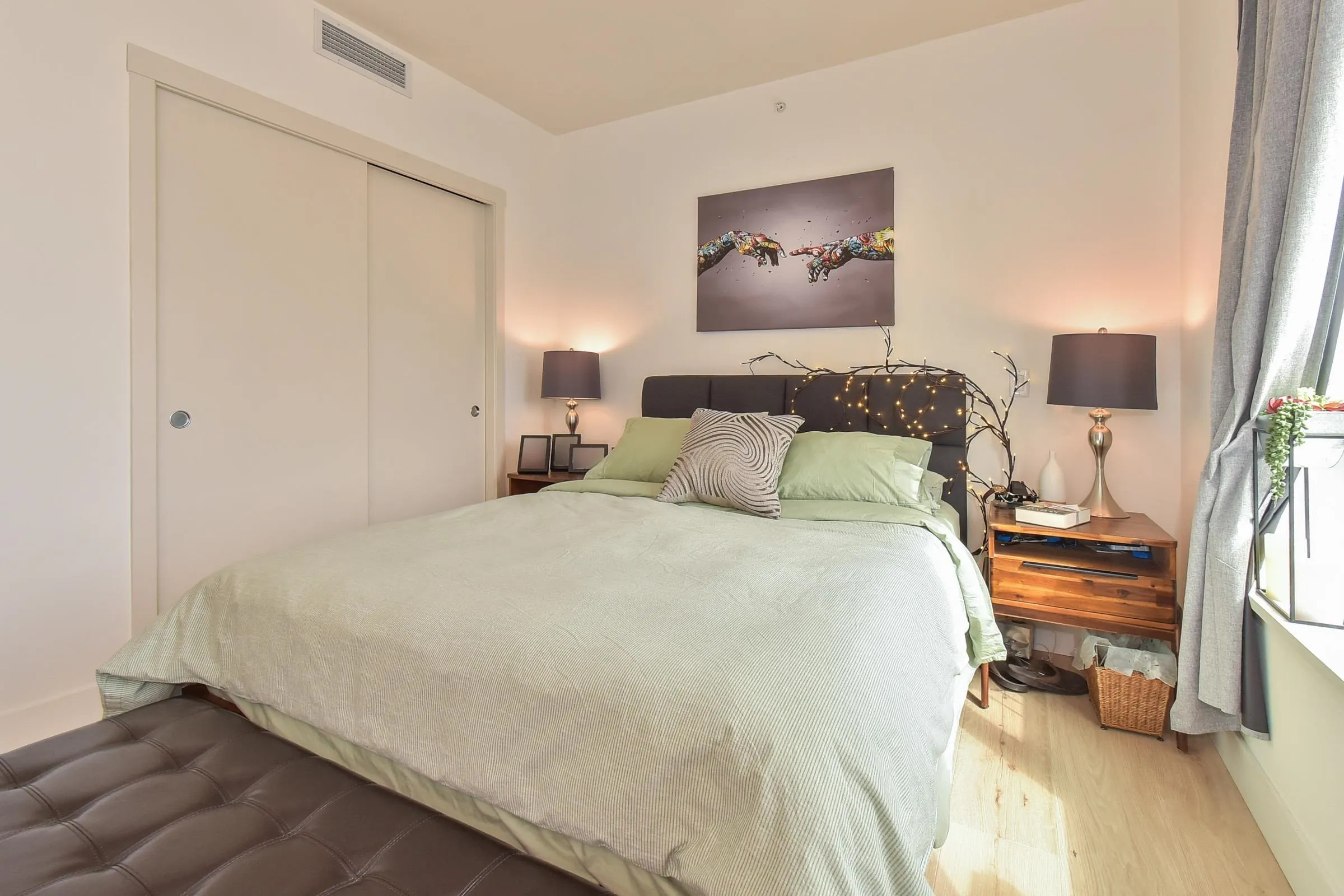 1207 15152 Russell Avenue