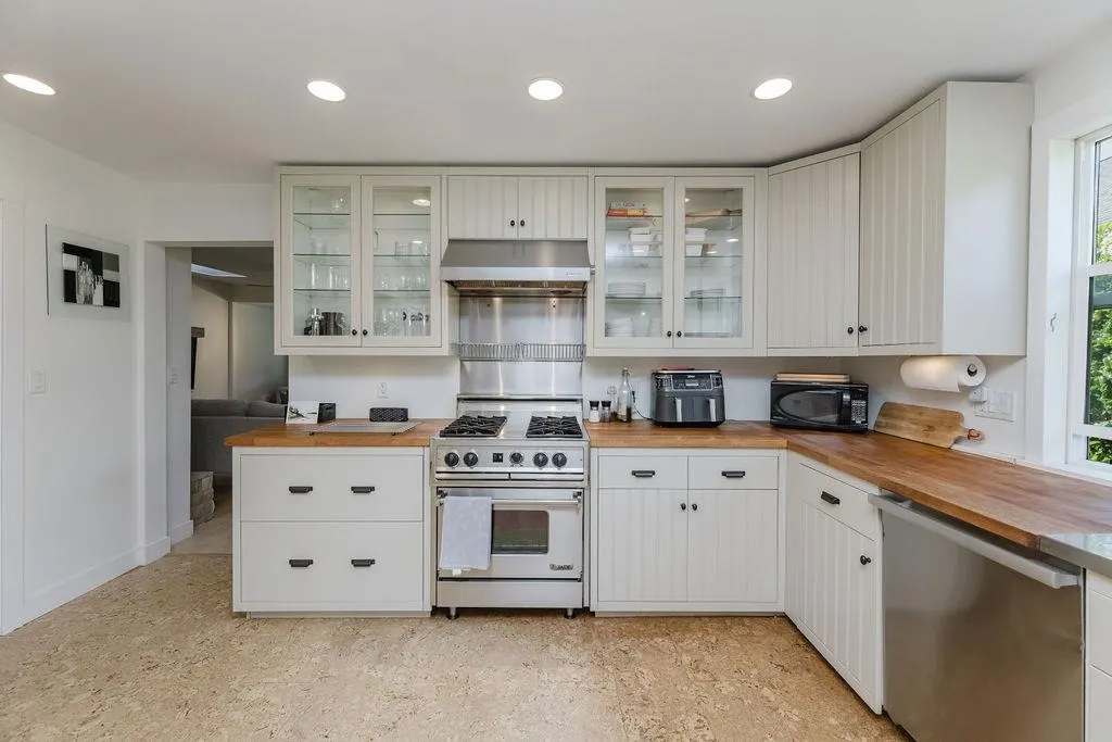698 Franklin Road
