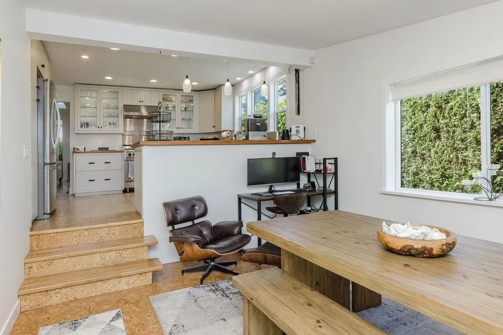 698 Franklin Road