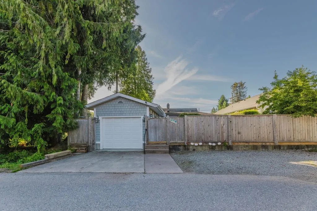 698 Franklin Road