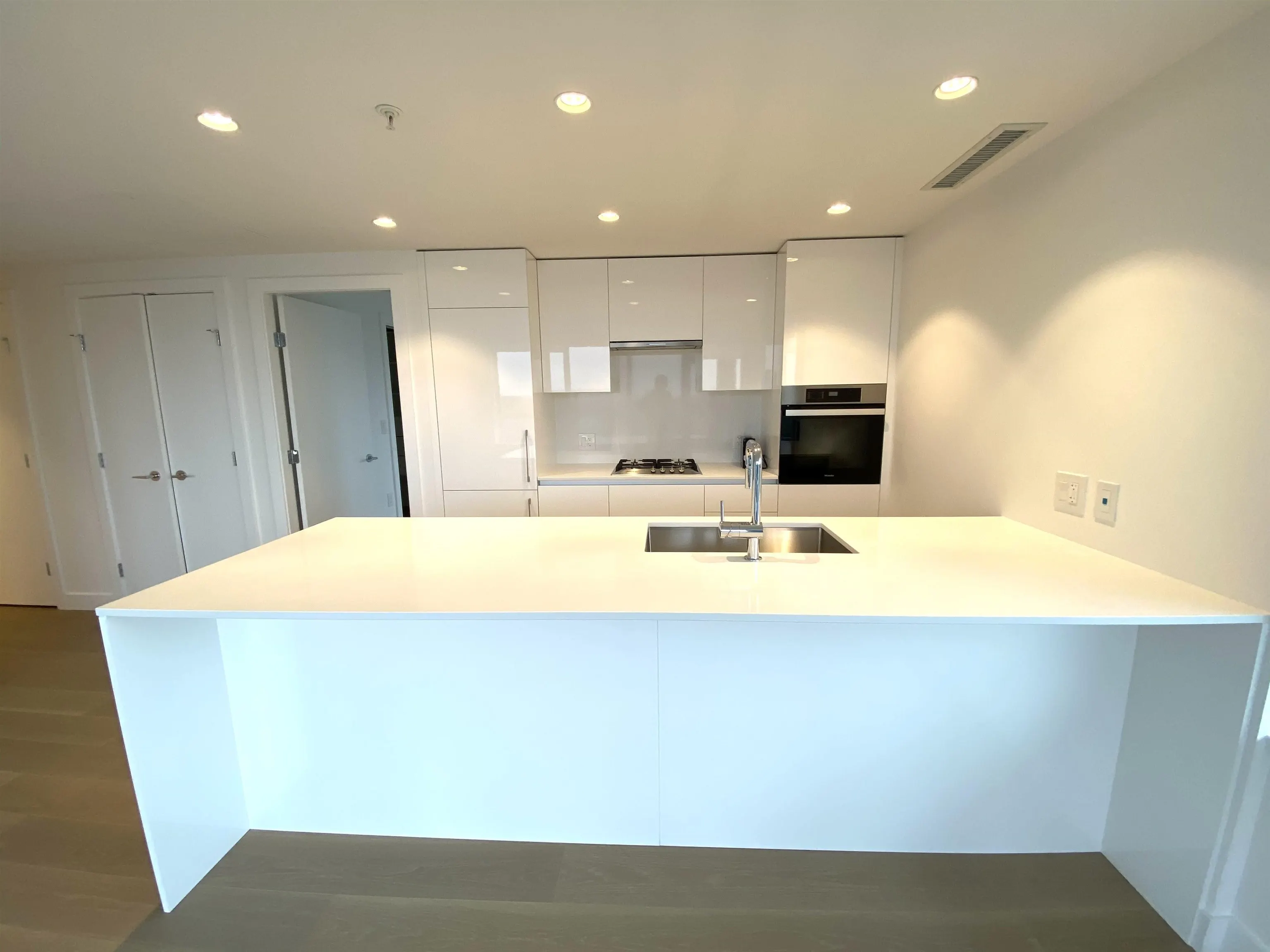 1601 5788 Gilbert Road