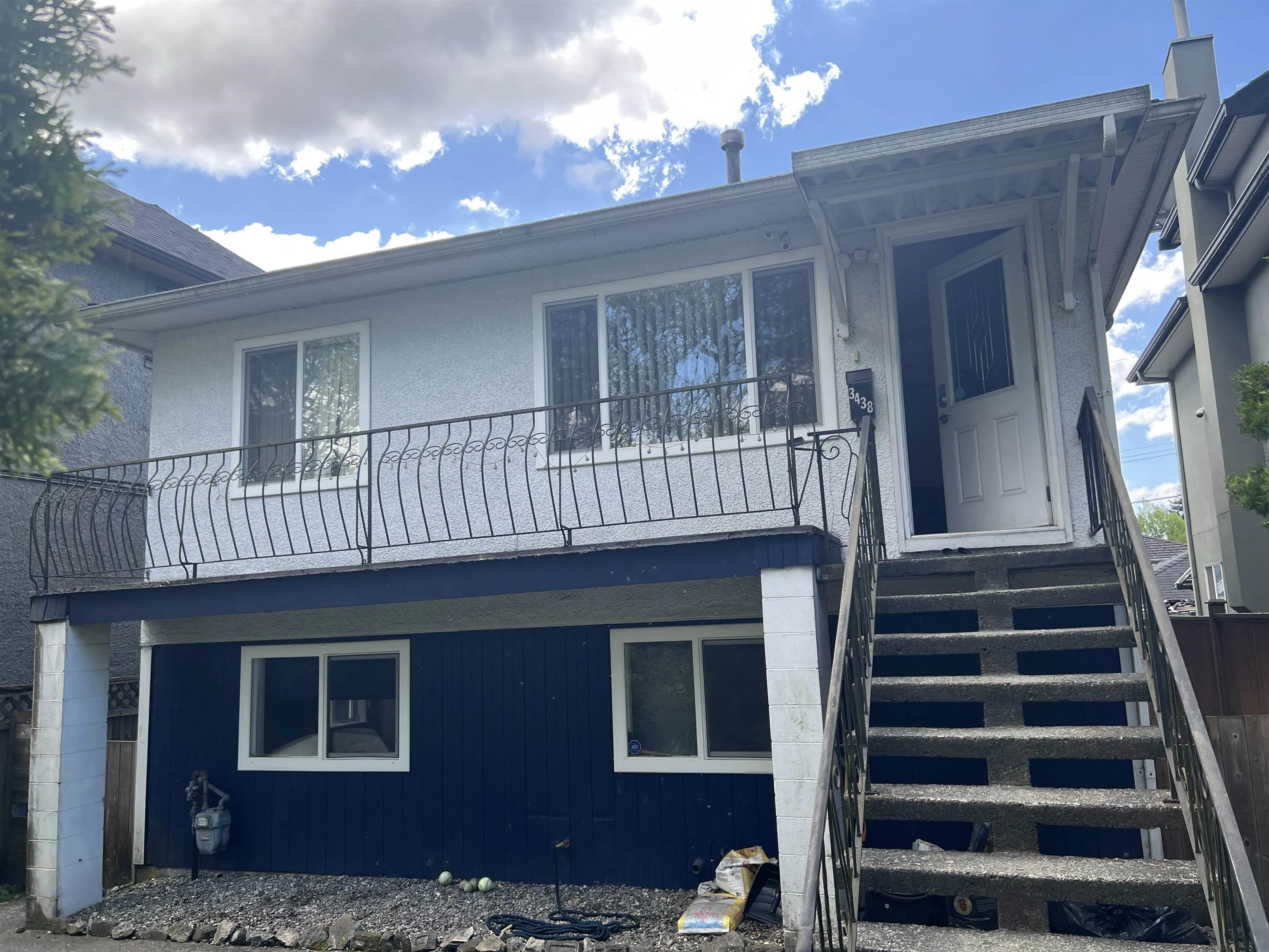 3438 Napier Street