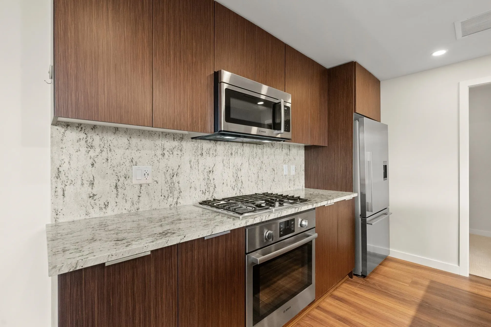 713 8688 Hazelbridge Way