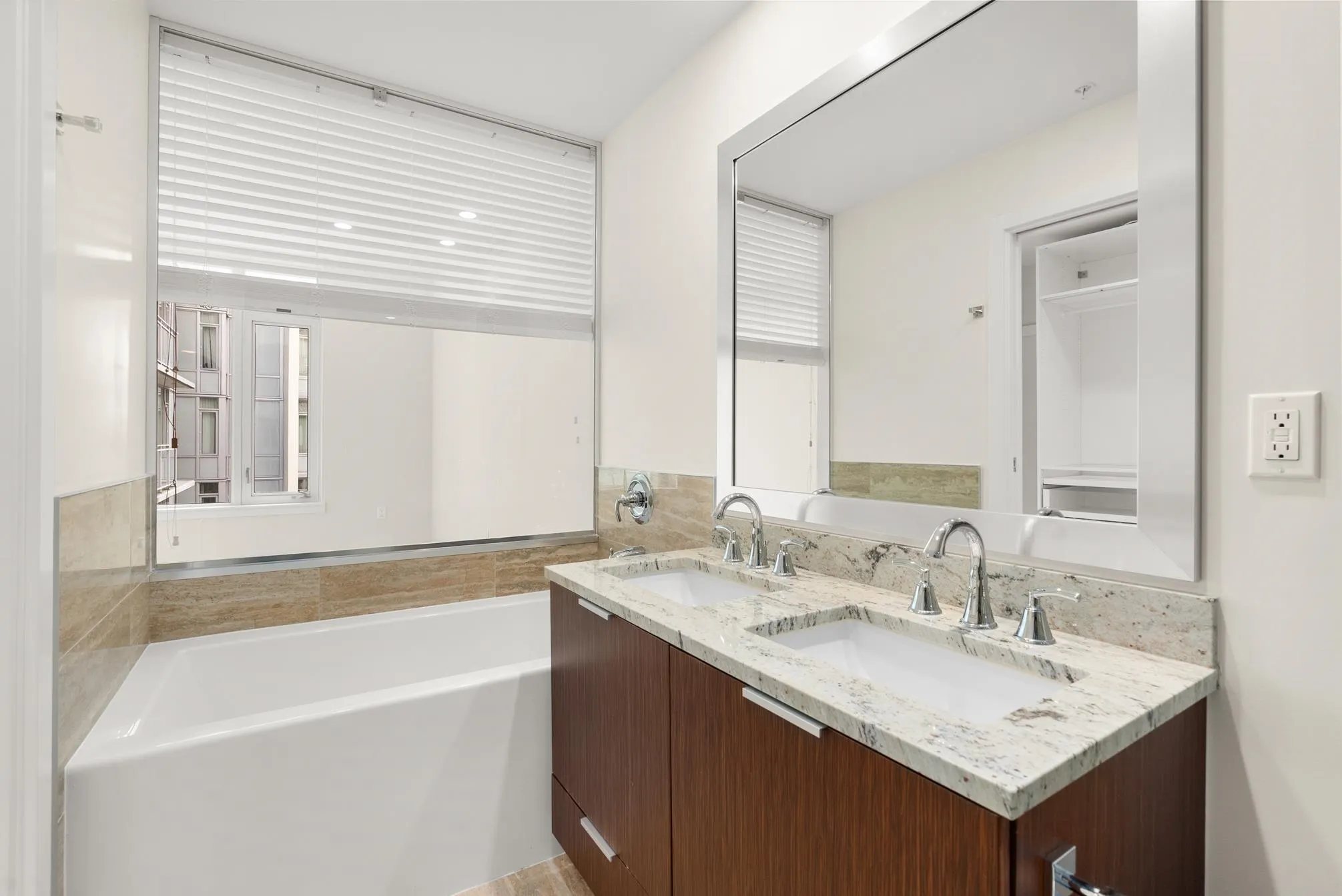 713 8688 Hazelbridge Way