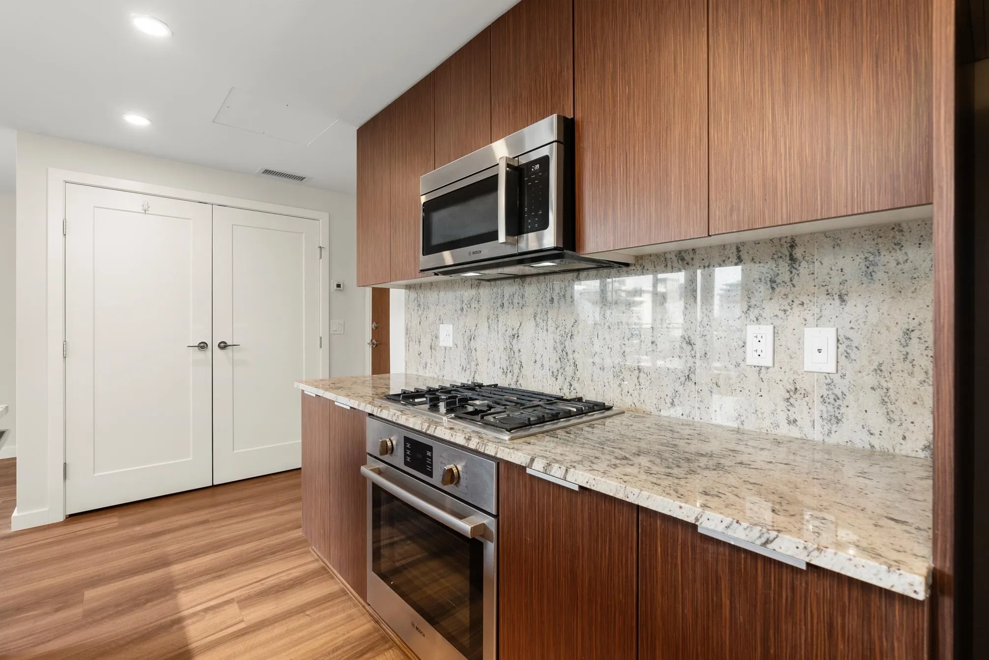713 8688 Hazelbridge Way