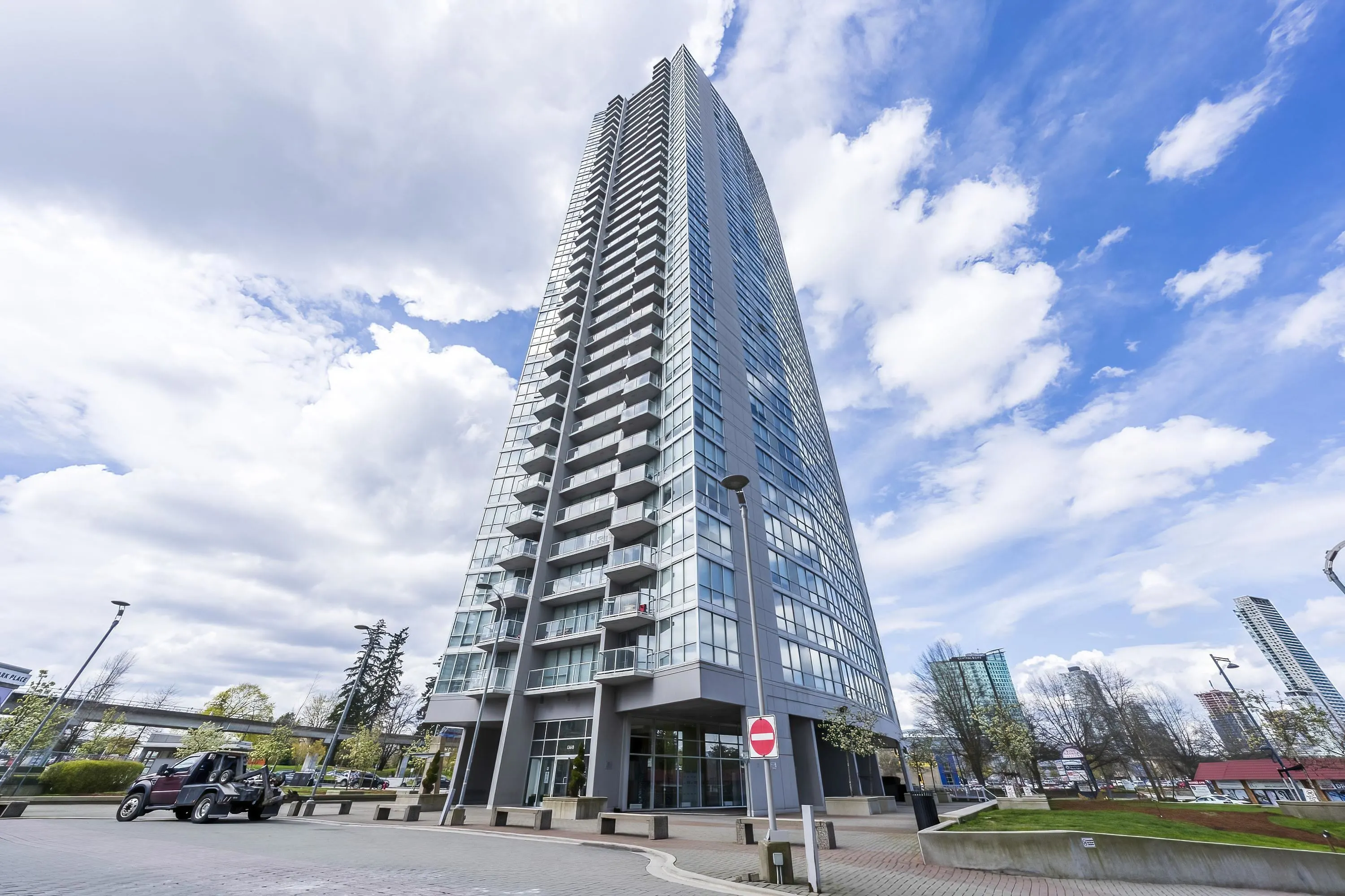 3010 13618 100 Avenue