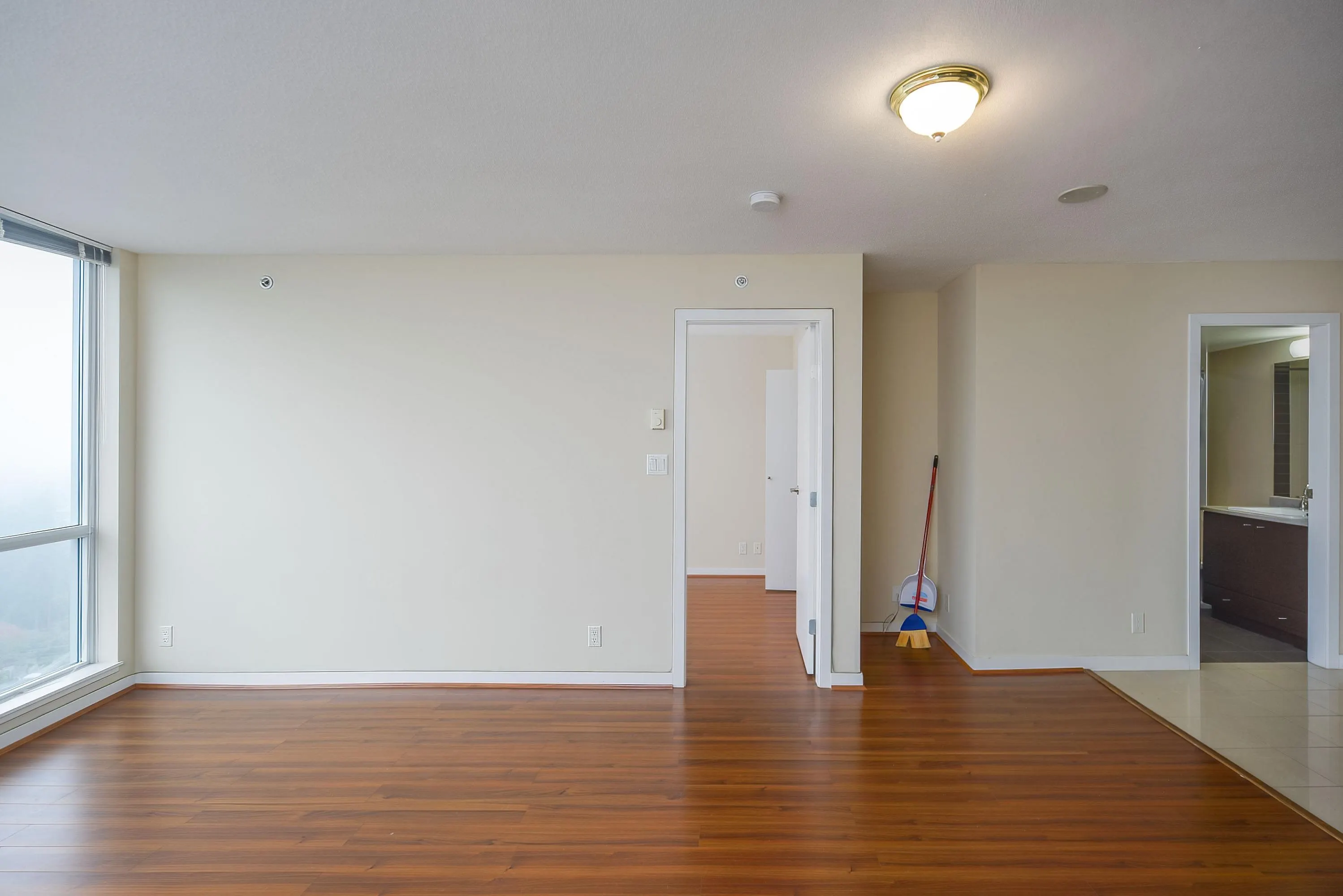 3010 13618 100 Avenue