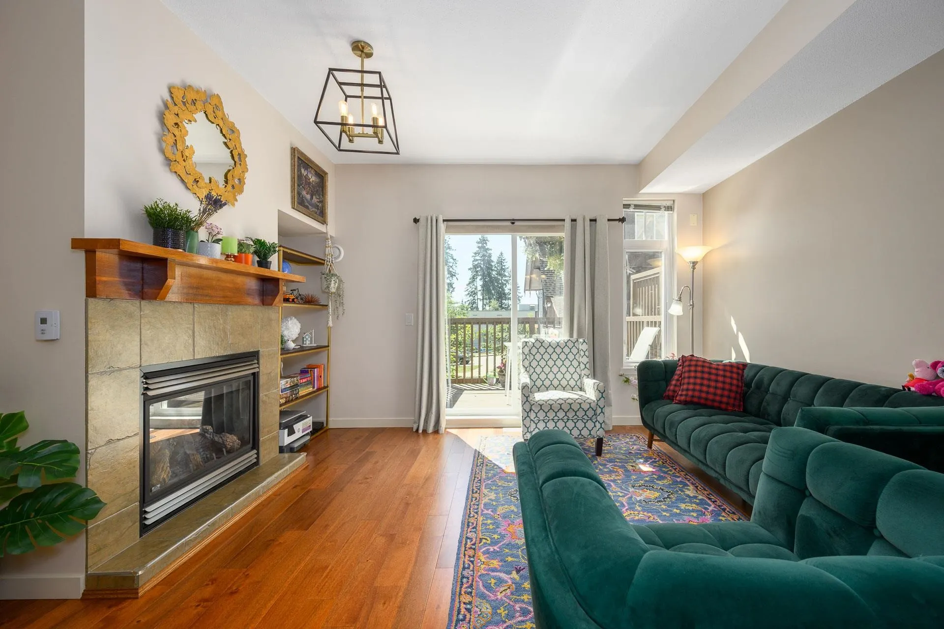 29 2000 Panorama Drive