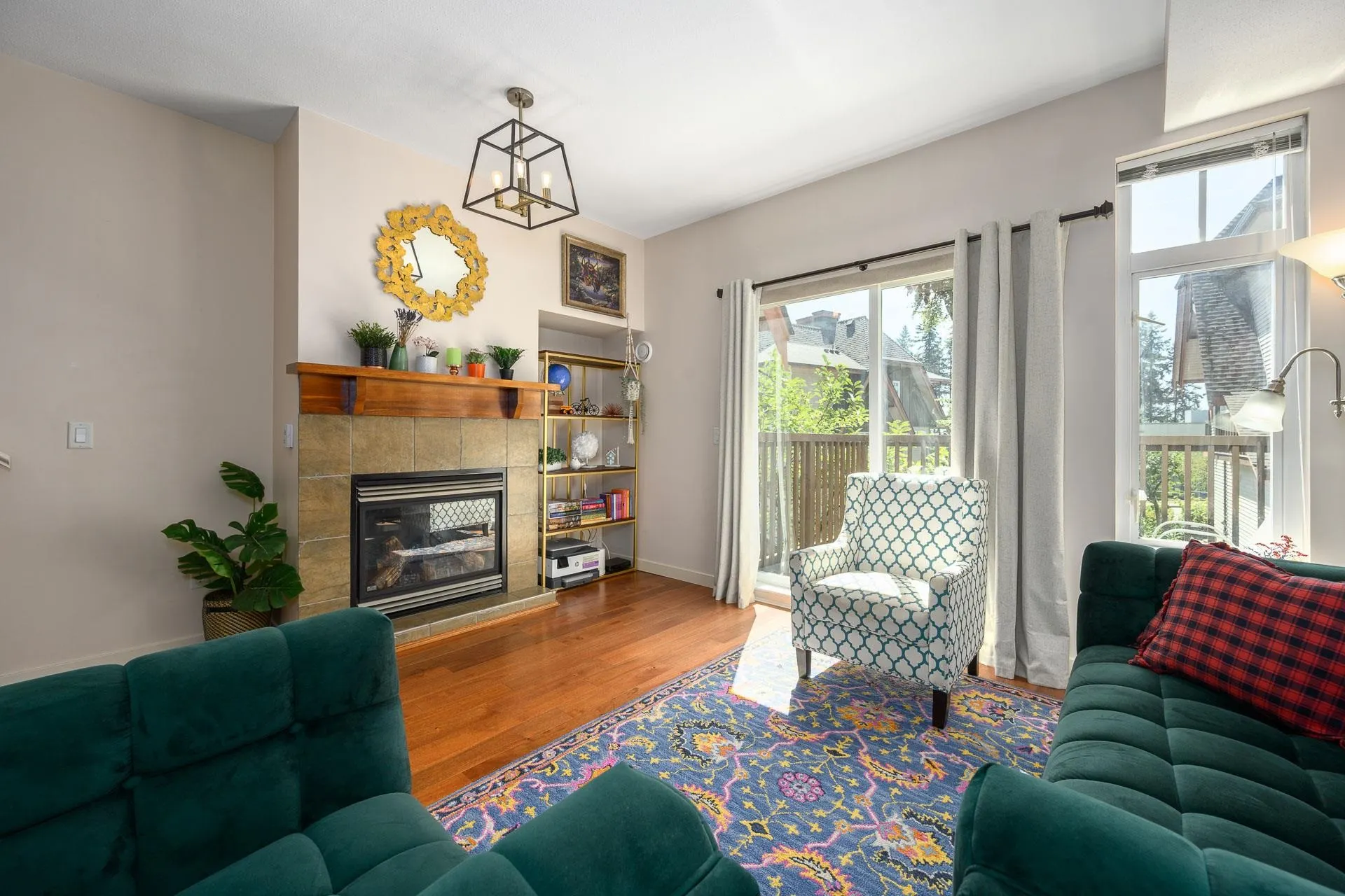 29 2000 Panorama Drive
