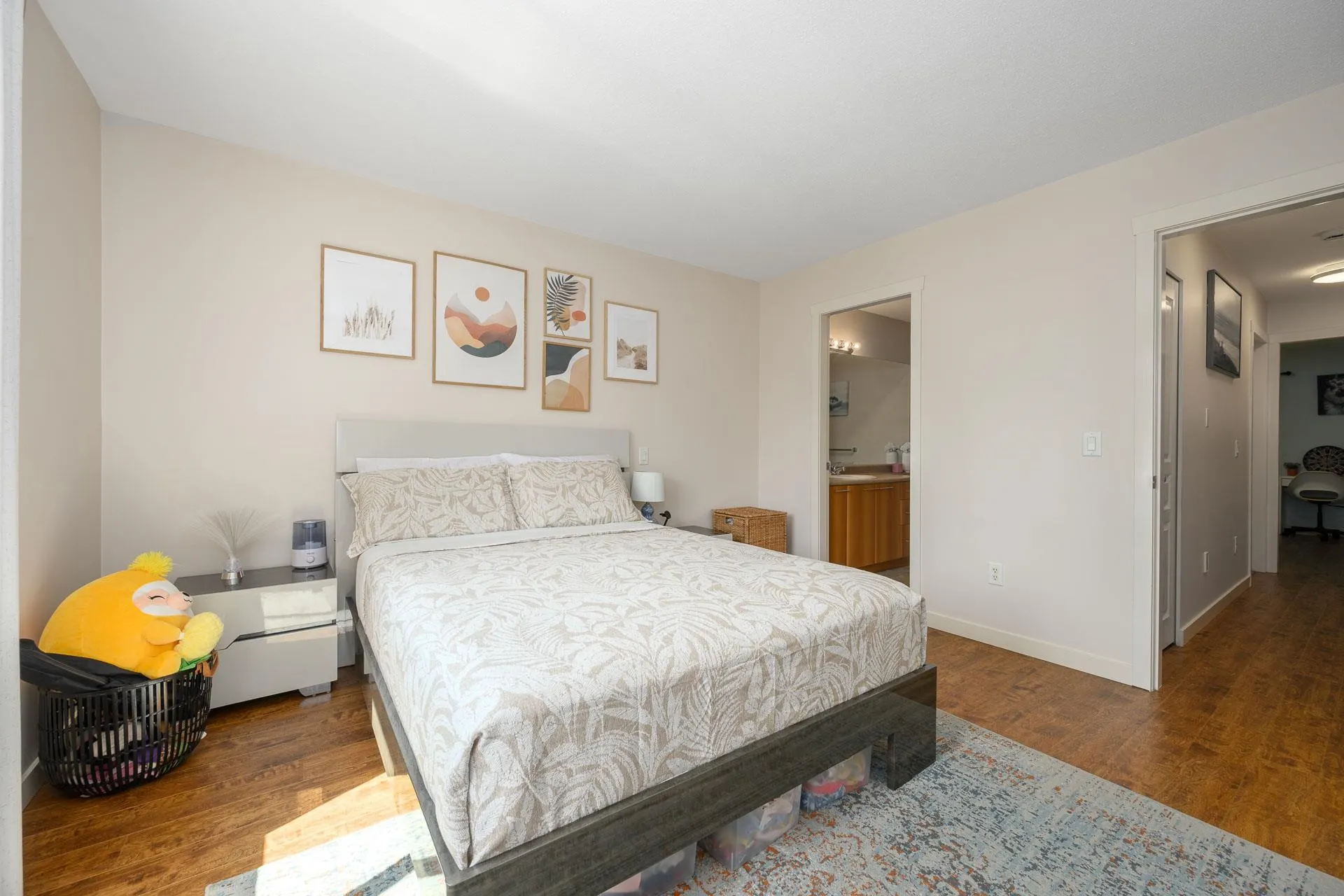 29 2000 Panorama Drive