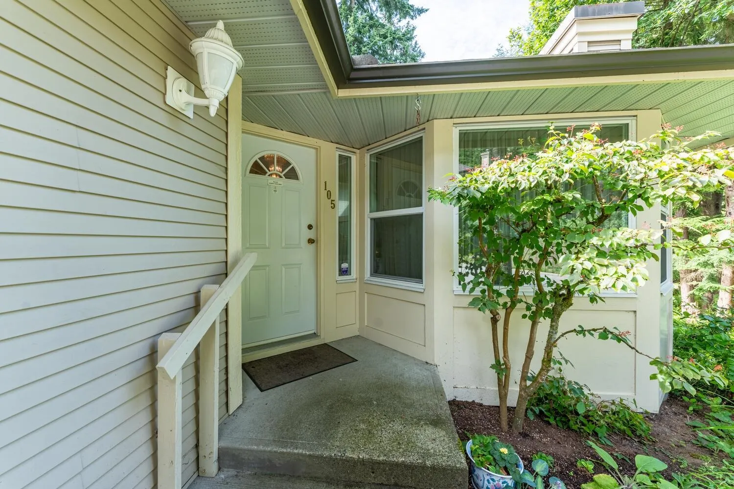 105 101 Parkside Drive