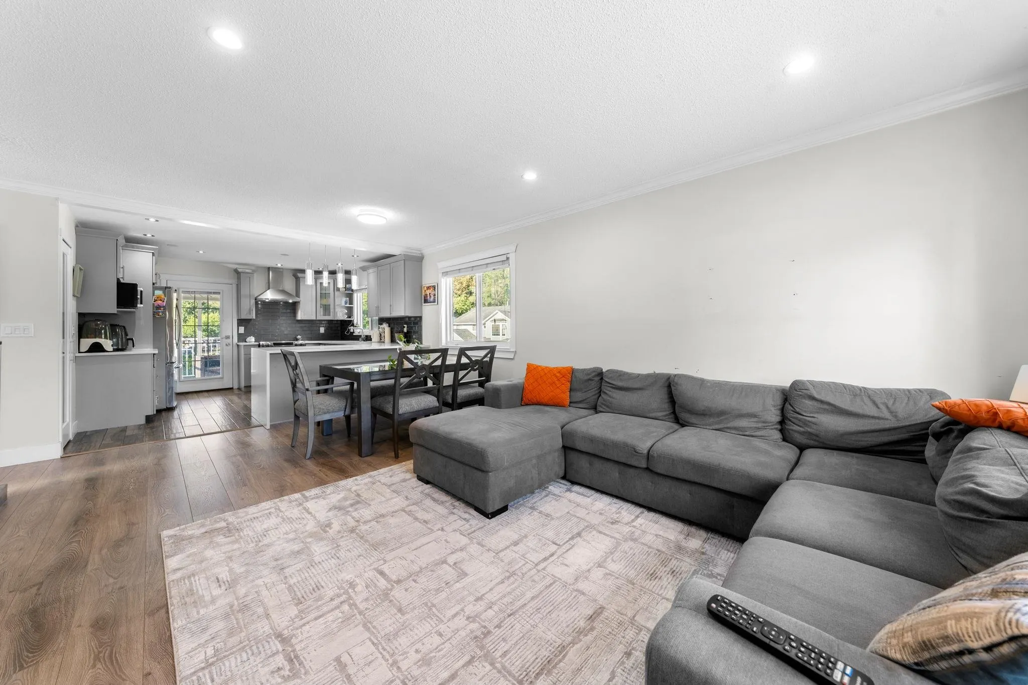 20709 120b Avenue