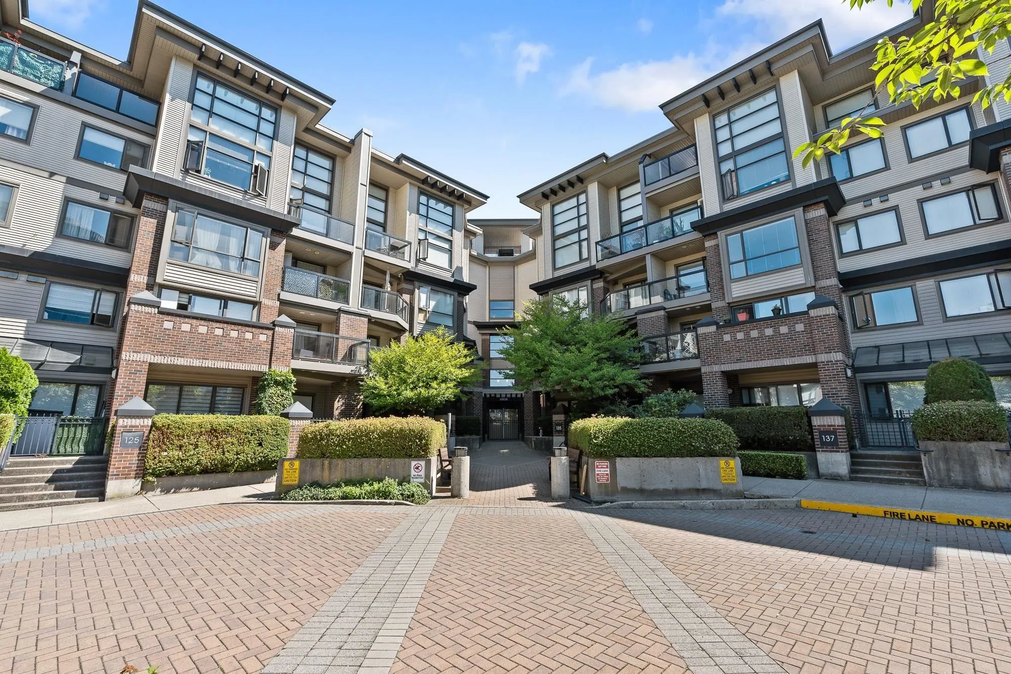 452 10838 City Parkway