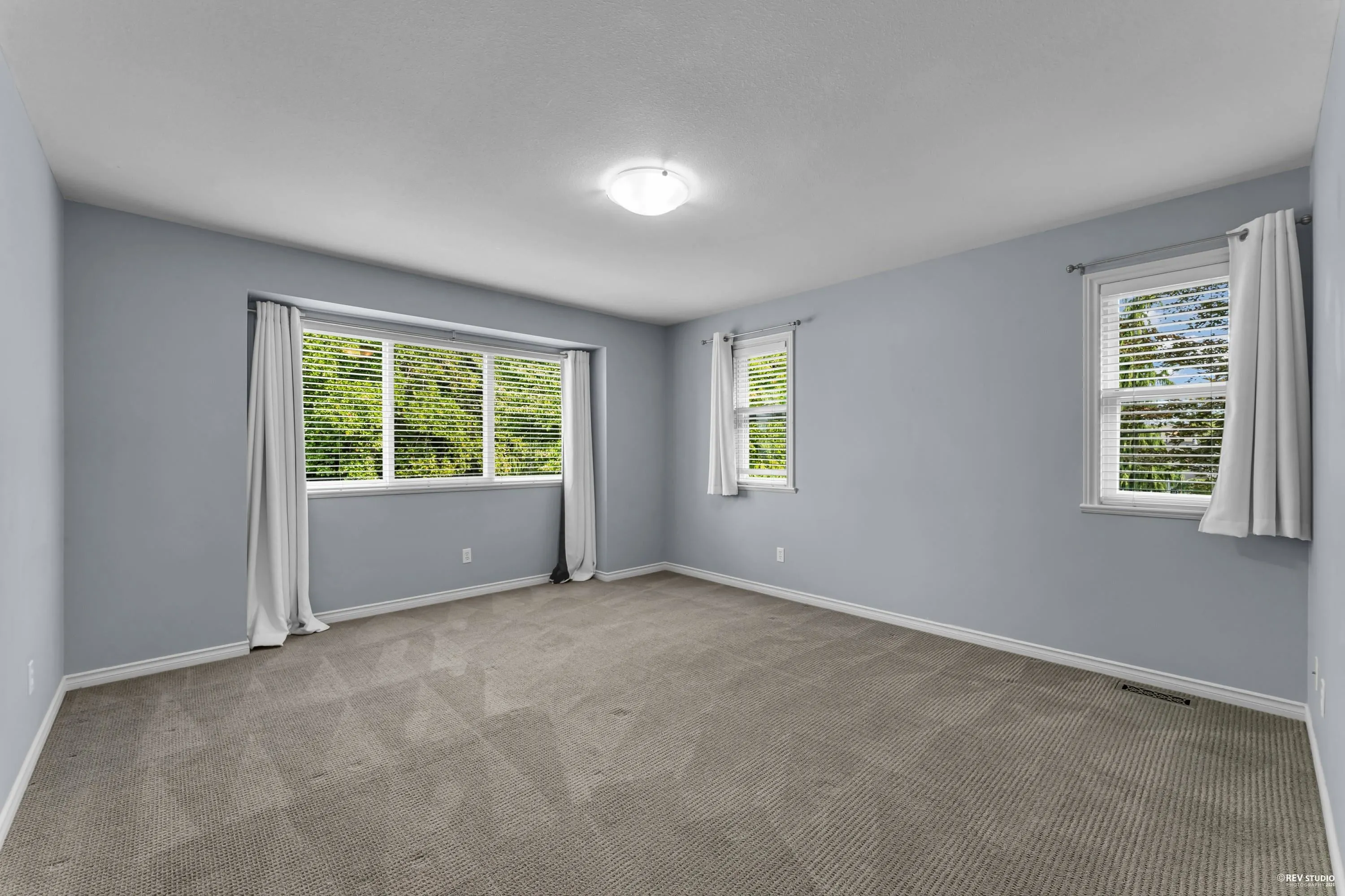 5159 Heron Bay Close
