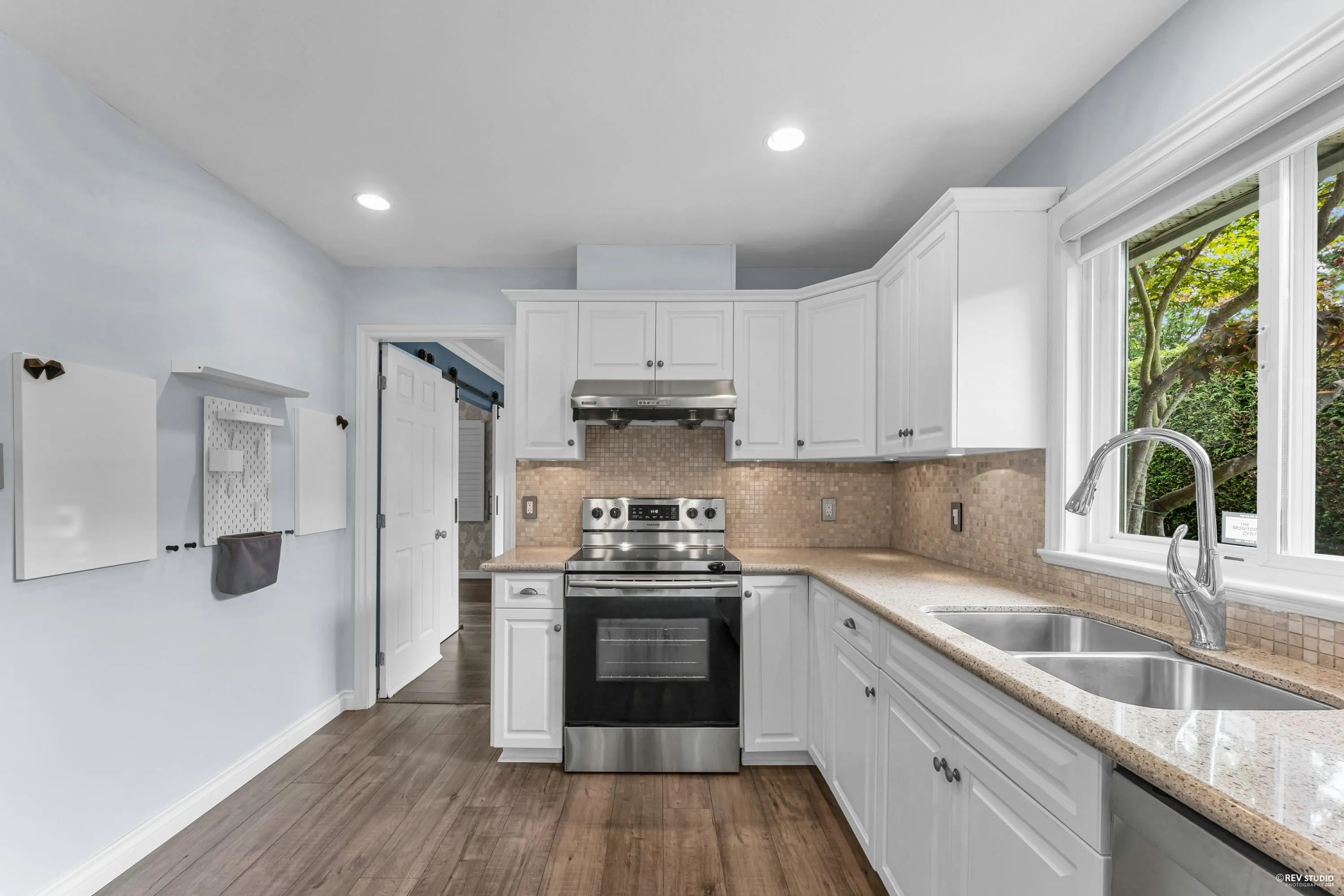 5159 Heron Bay Close