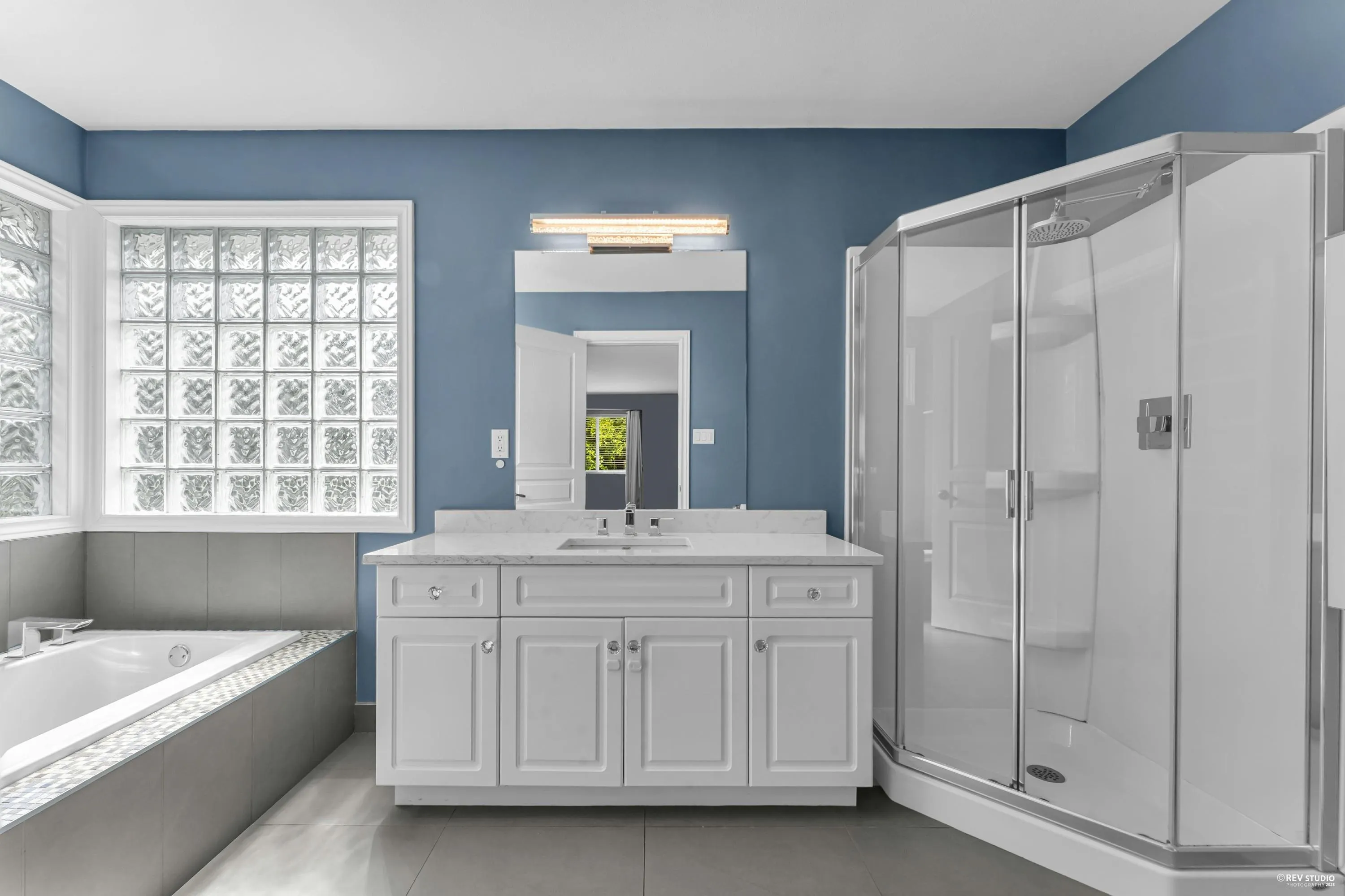 5159 Heron Bay Close