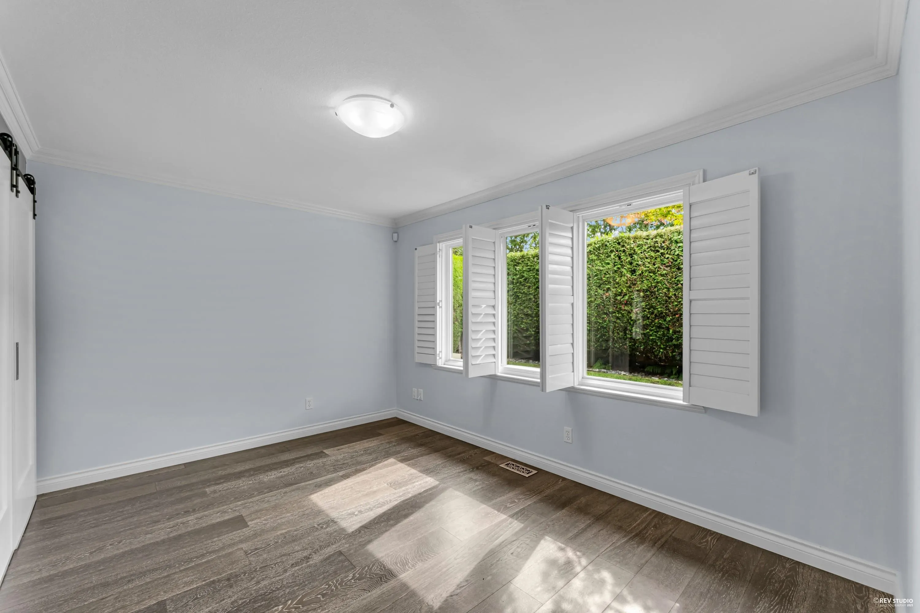 5159 Heron Bay Close