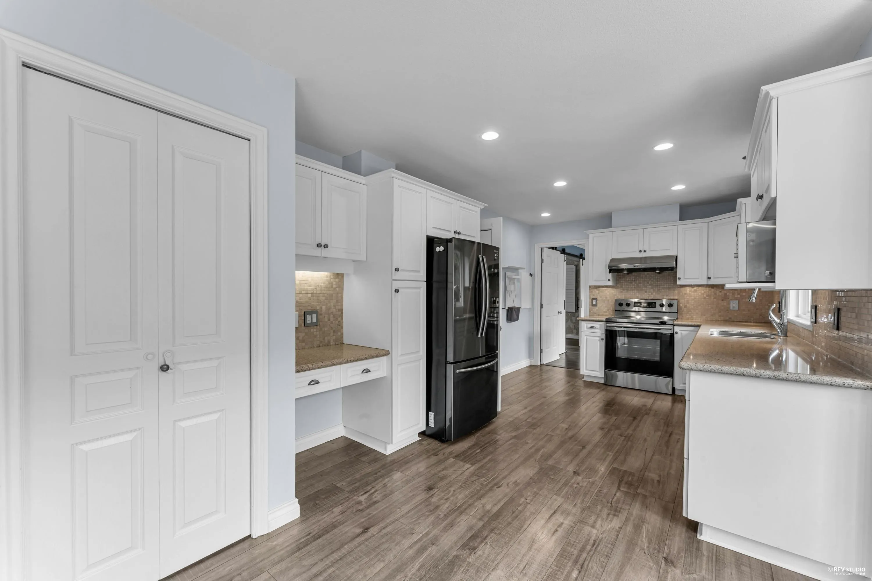 5159 Heron Bay Close