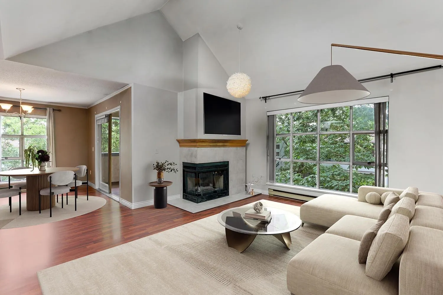 310 7540 Minoru Boulevard