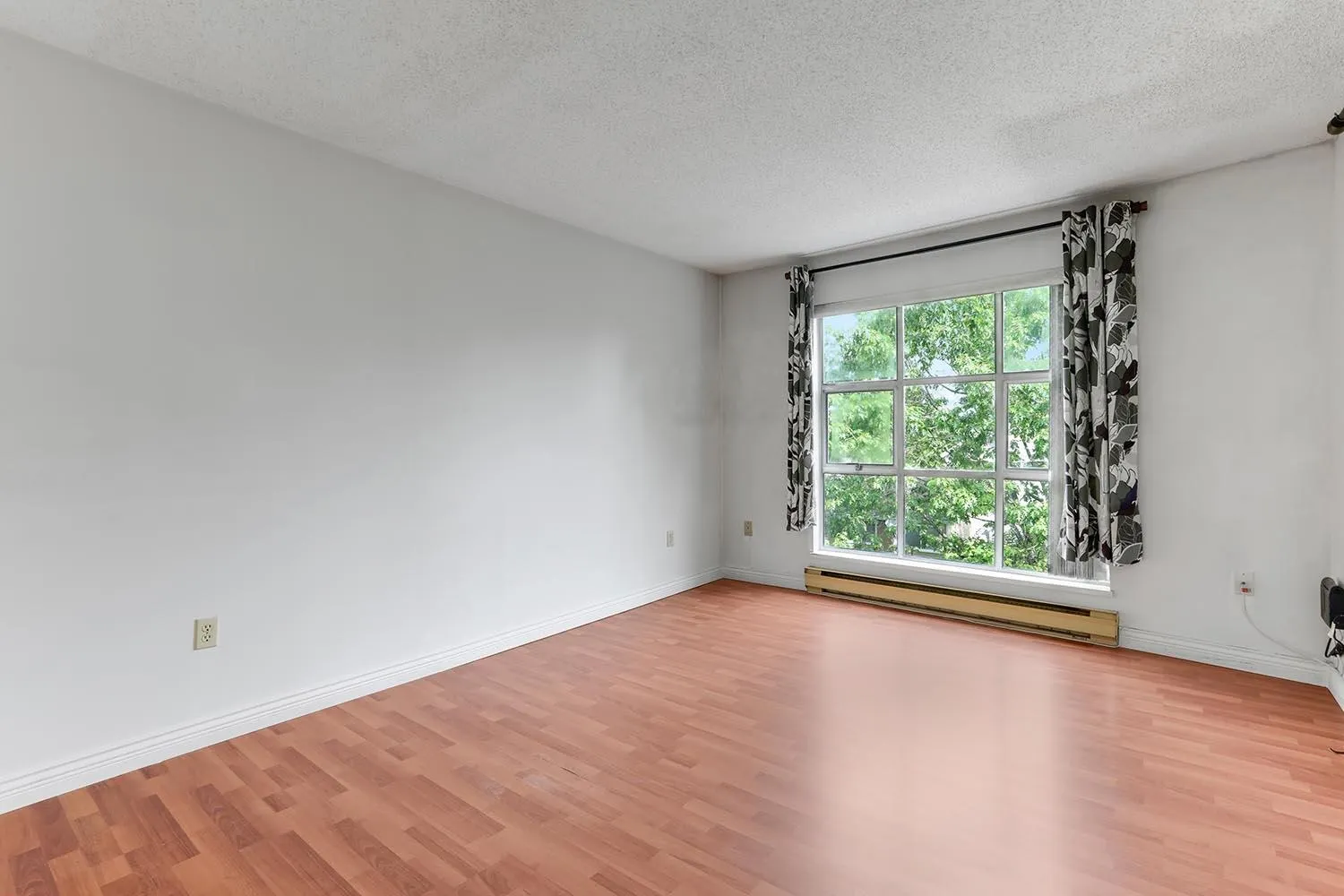 310 7540 Minoru Boulevard