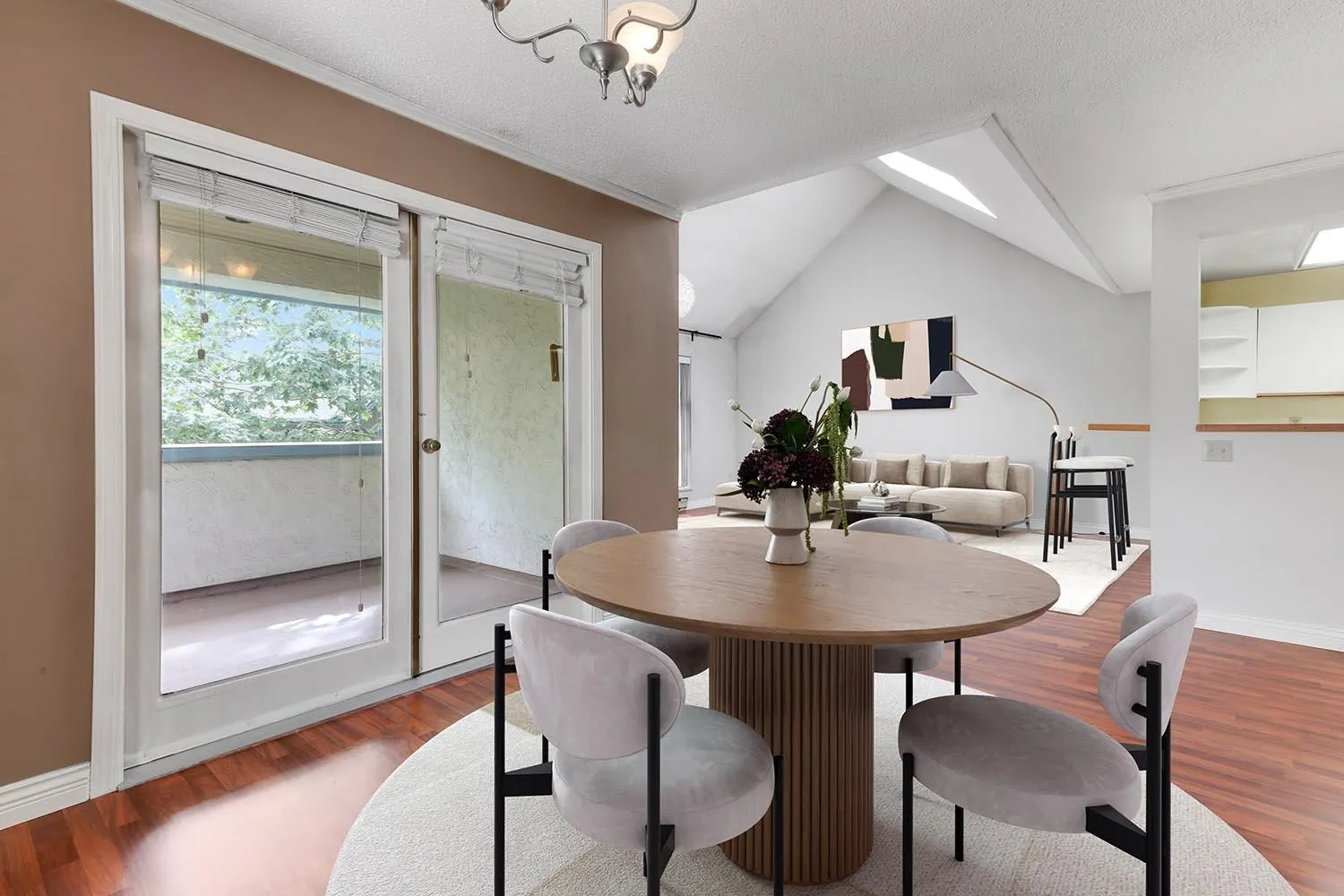 310 7540 Minoru Boulevard