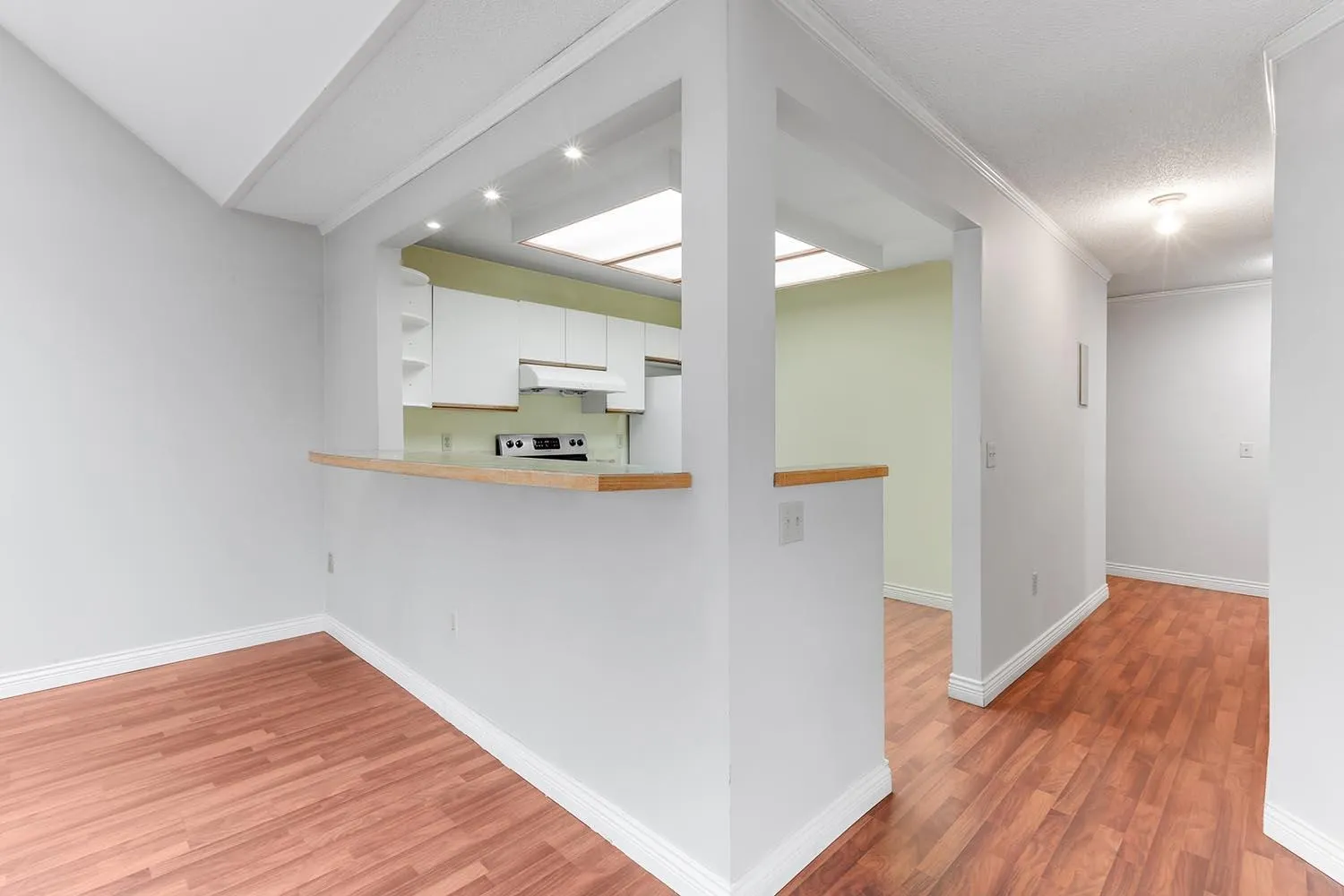 310 7540 Minoru Boulevard