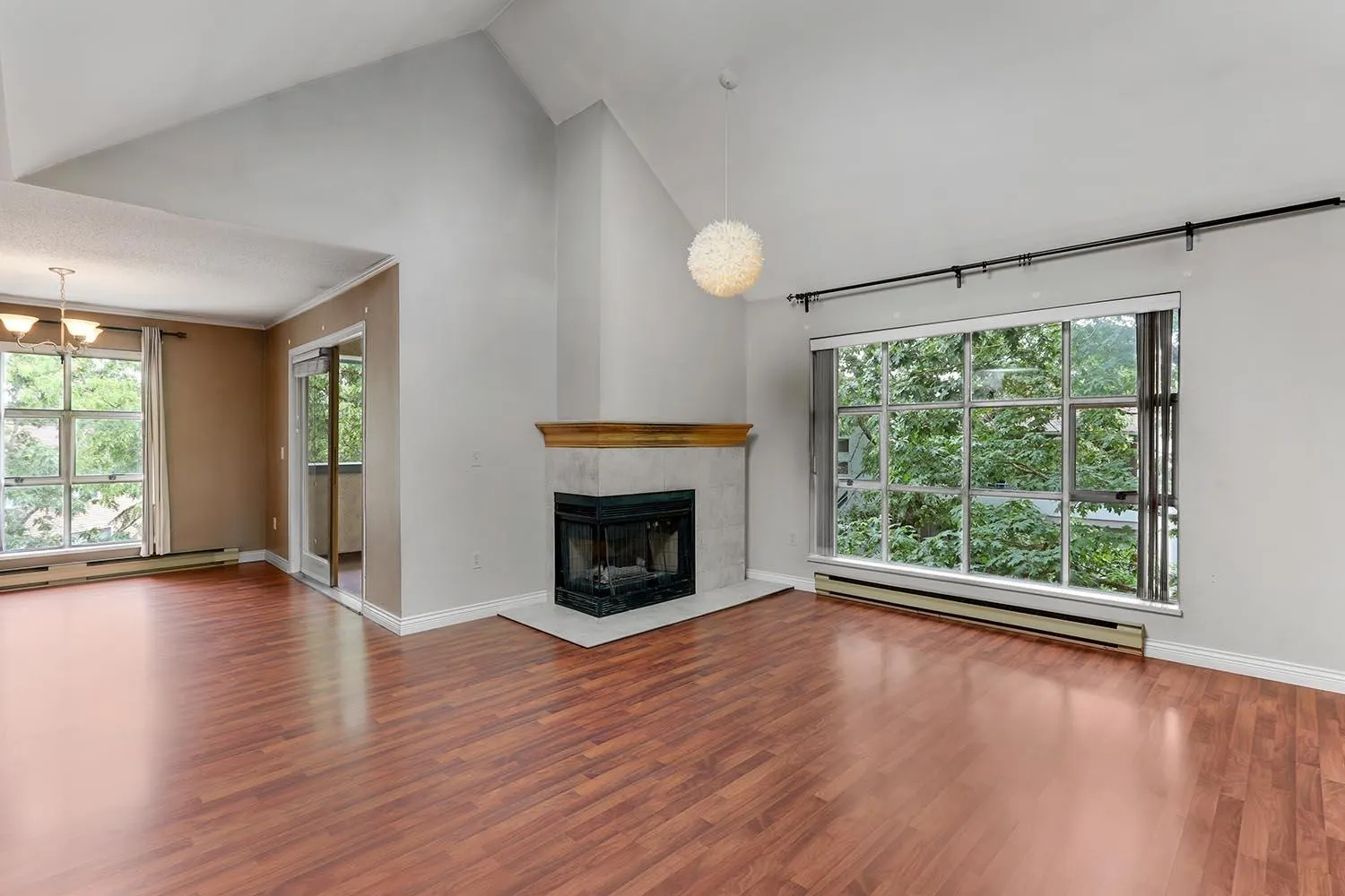310 7540 Minoru Boulevard