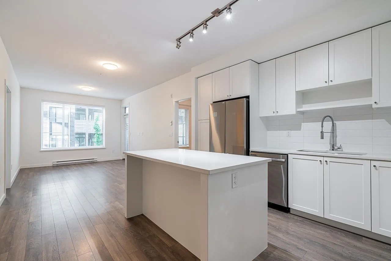 210 15825 85 Avenue