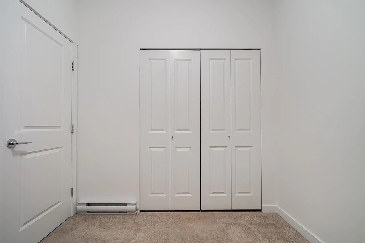 210 15825 85 Avenue