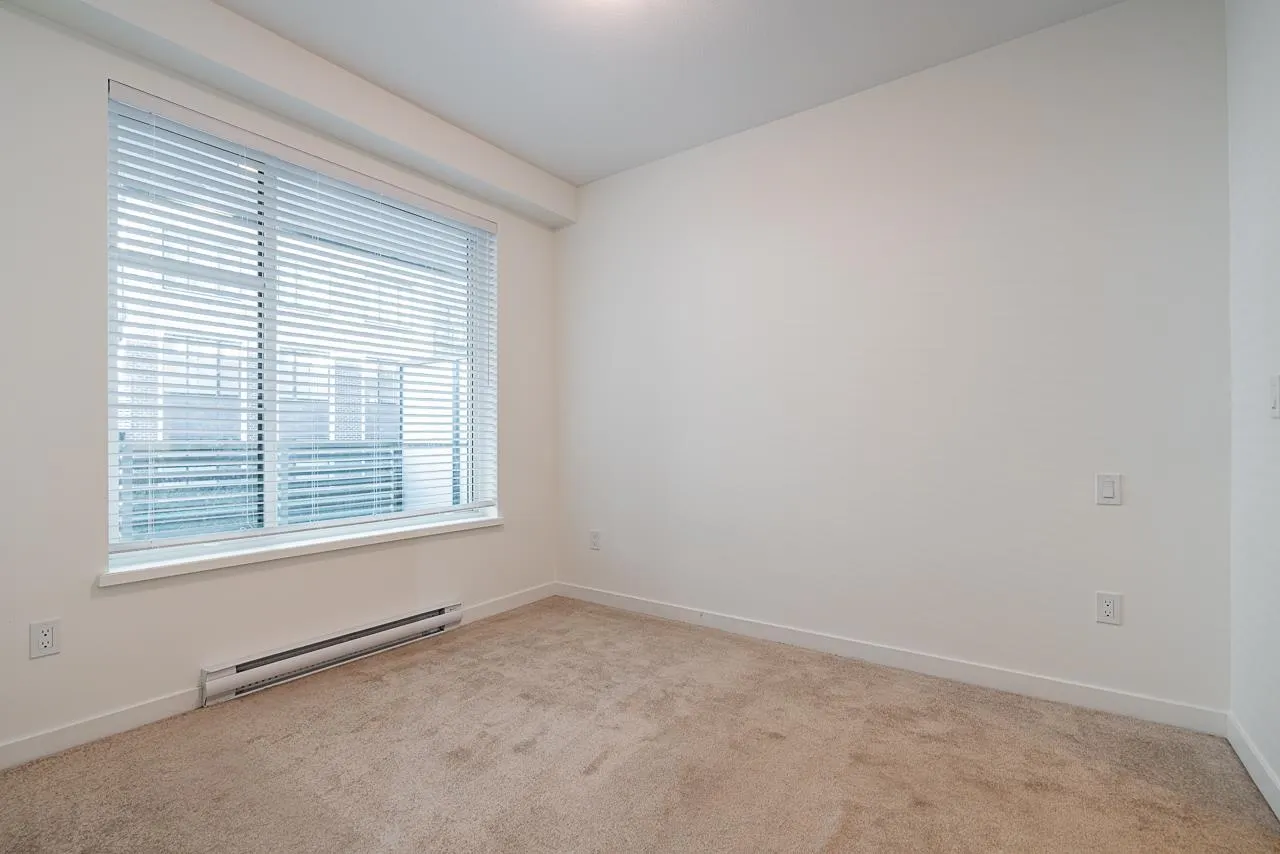 210 15825 85 Avenue