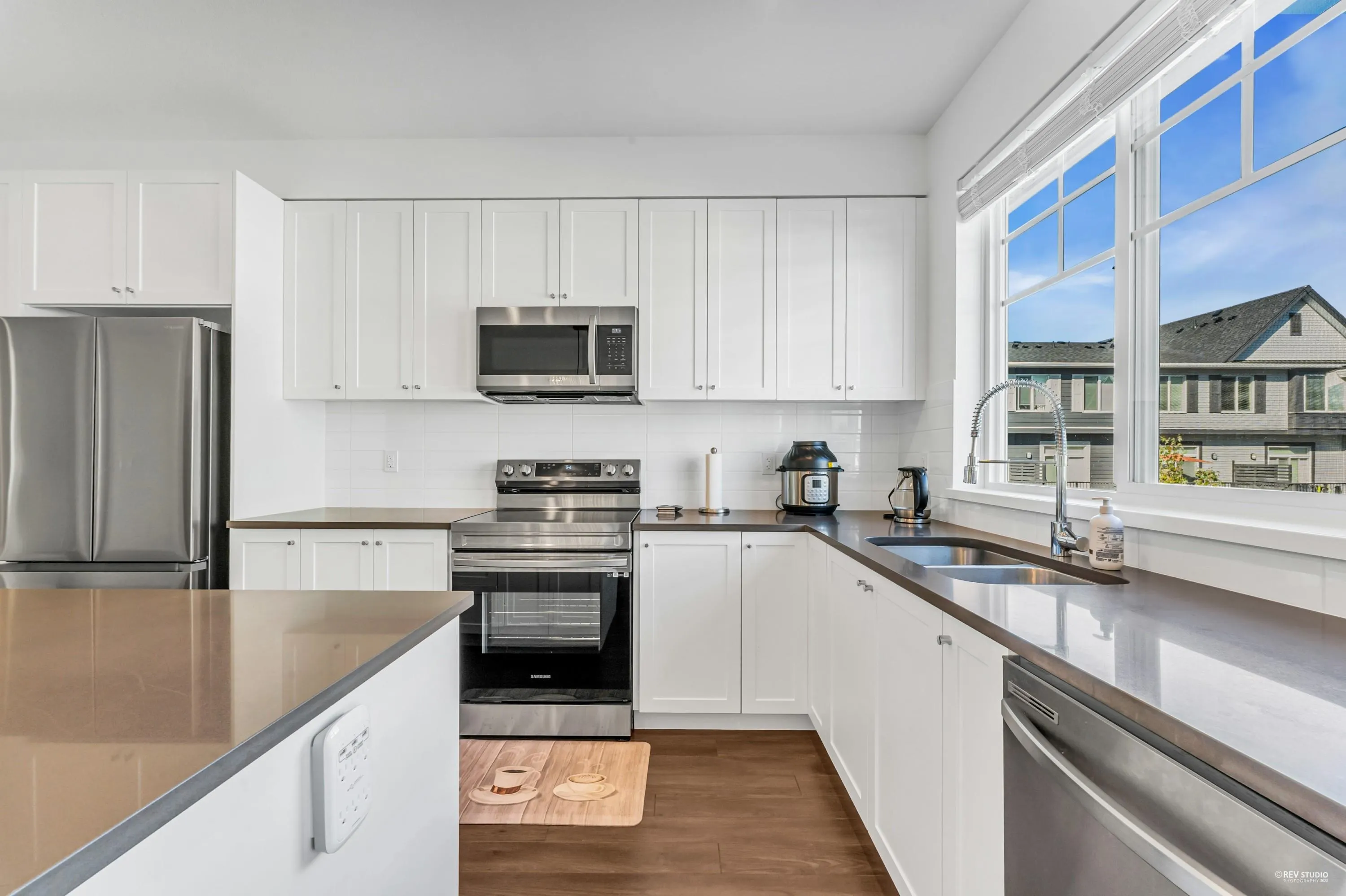 14 15487 99a Avenue