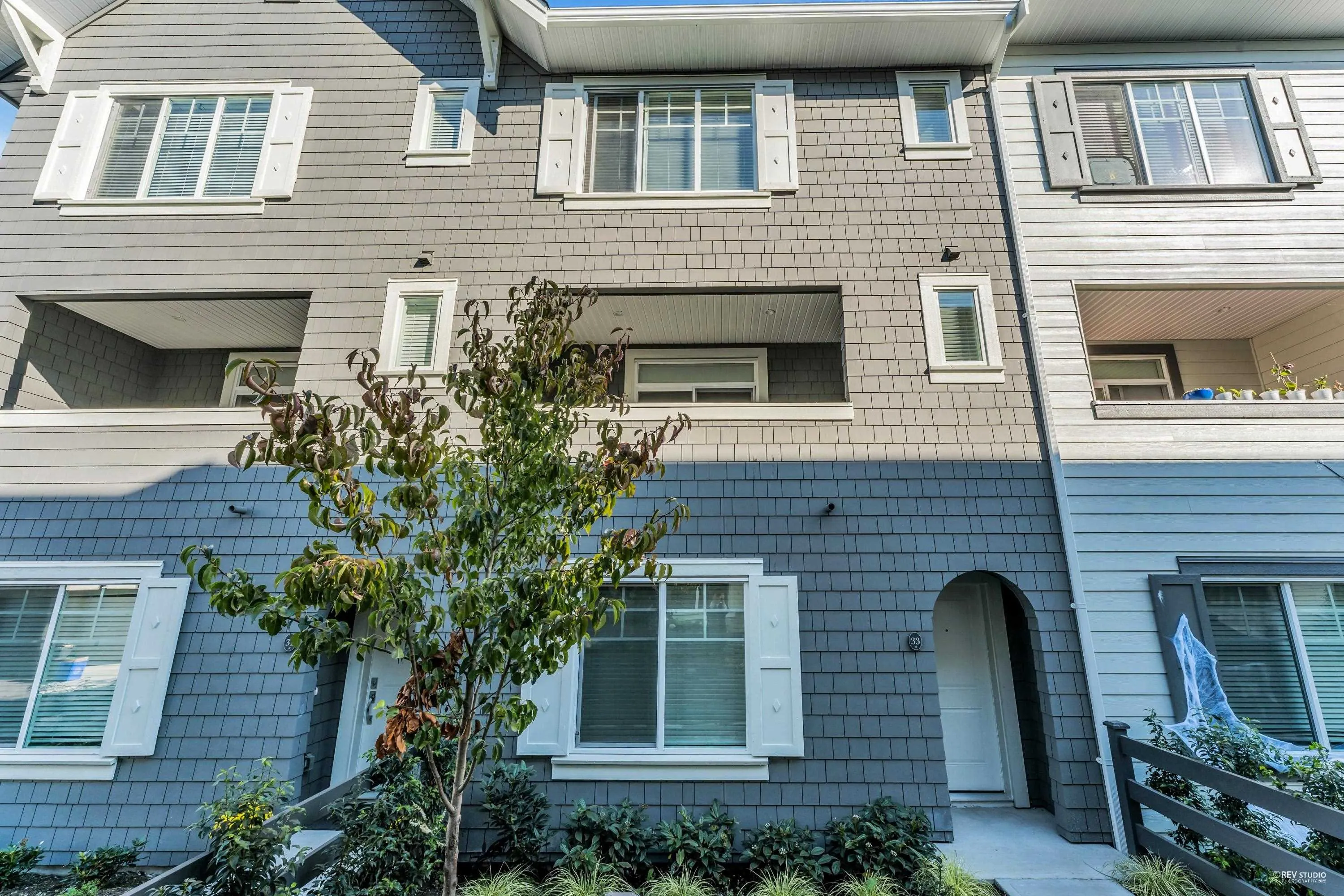 14 15487 99a Avenue