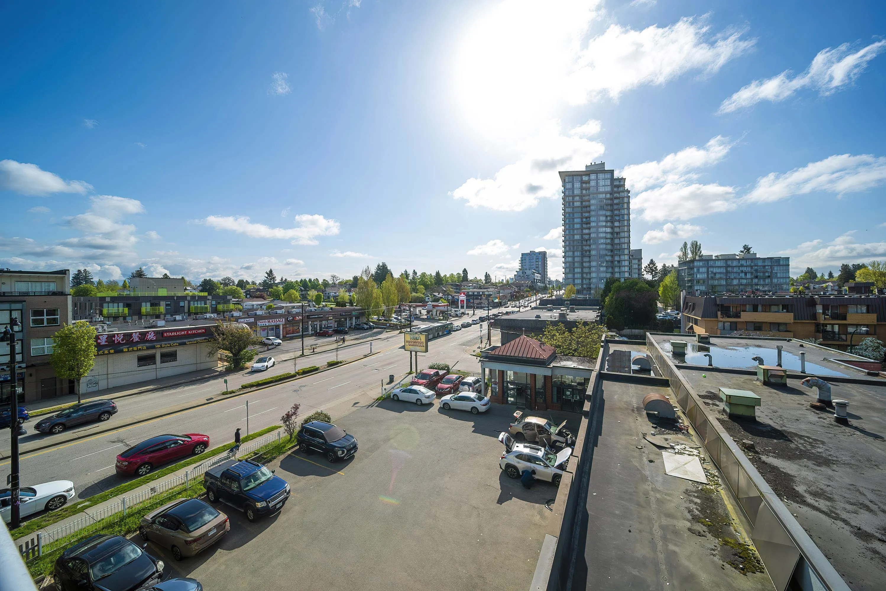 416 2238 Kingsway