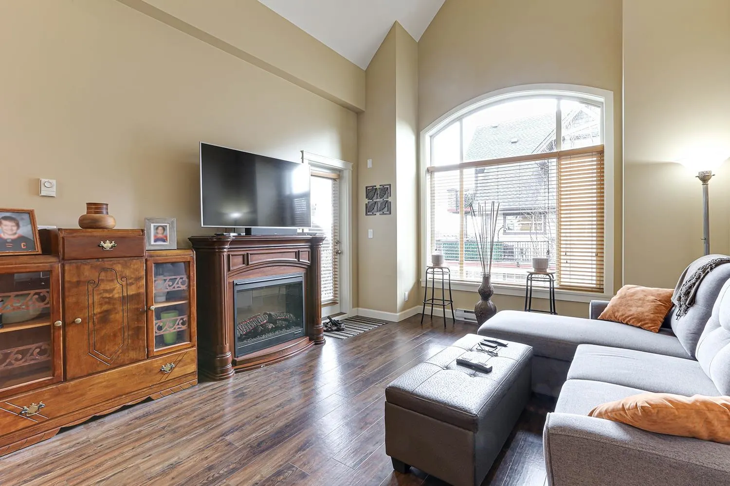 404 8328 207a Street