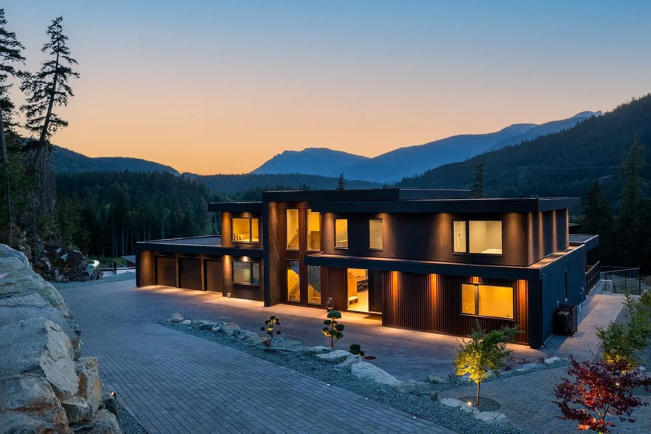 9228 Wedgemount Plateau Drive