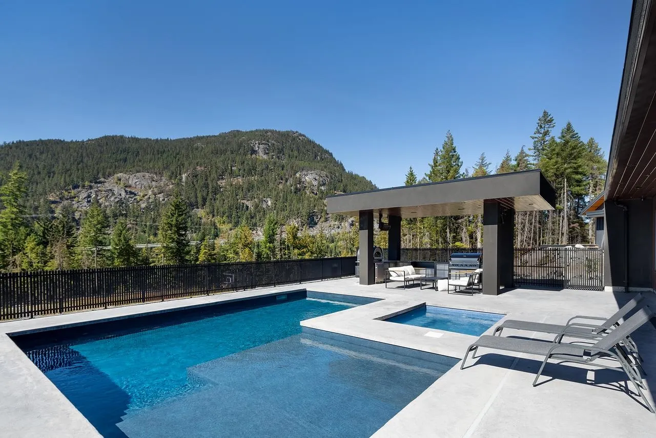 9228 Wedgemount Plateau Drive