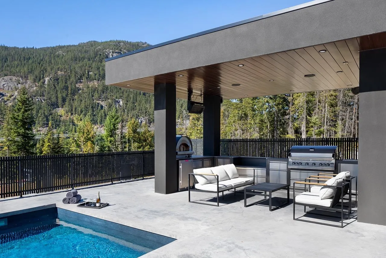 9228 Wedgemount Plateau Drive
