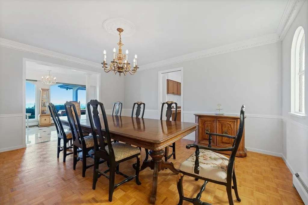 1373 Camwell Drive