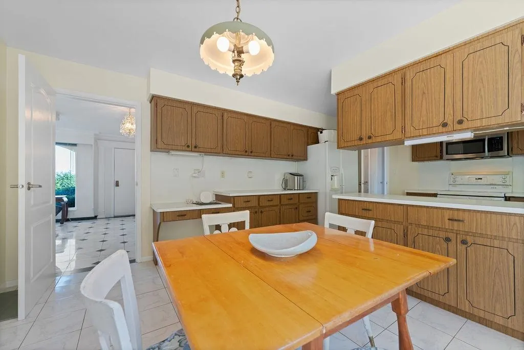 1373 Camwell Drive