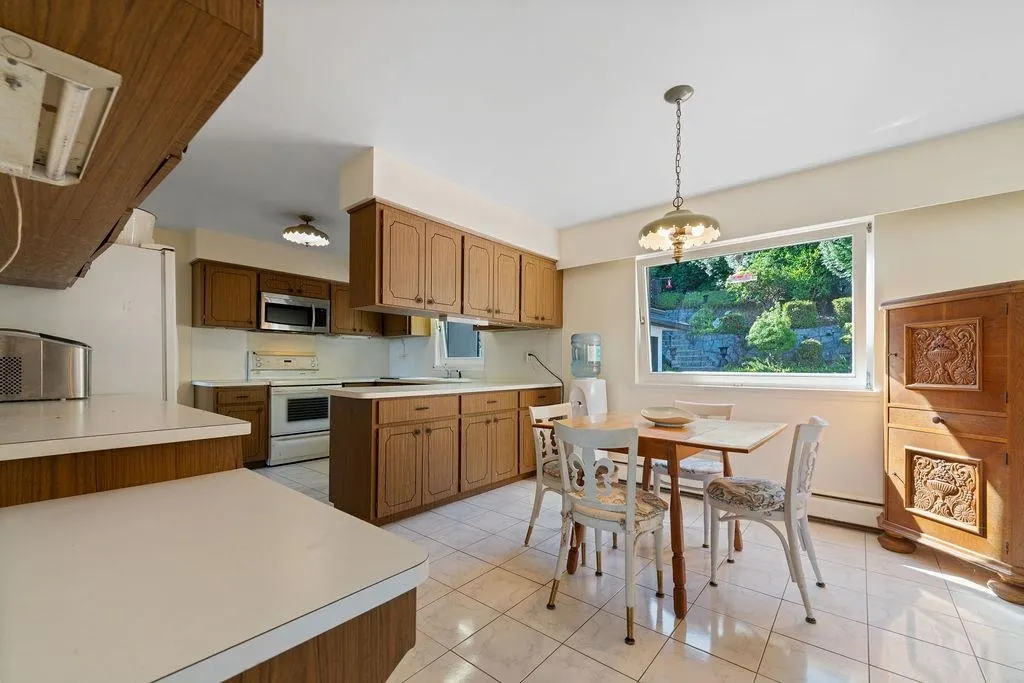 1373 Camwell Drive