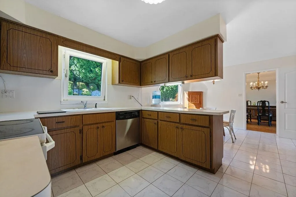 1373 Camwell Drive