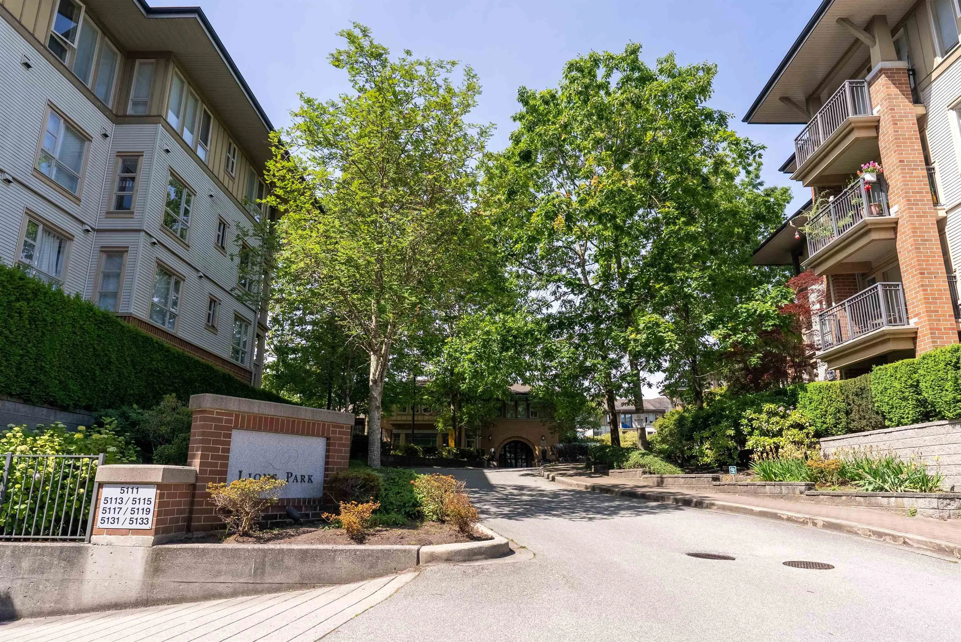 5102 5111 Garden City Road