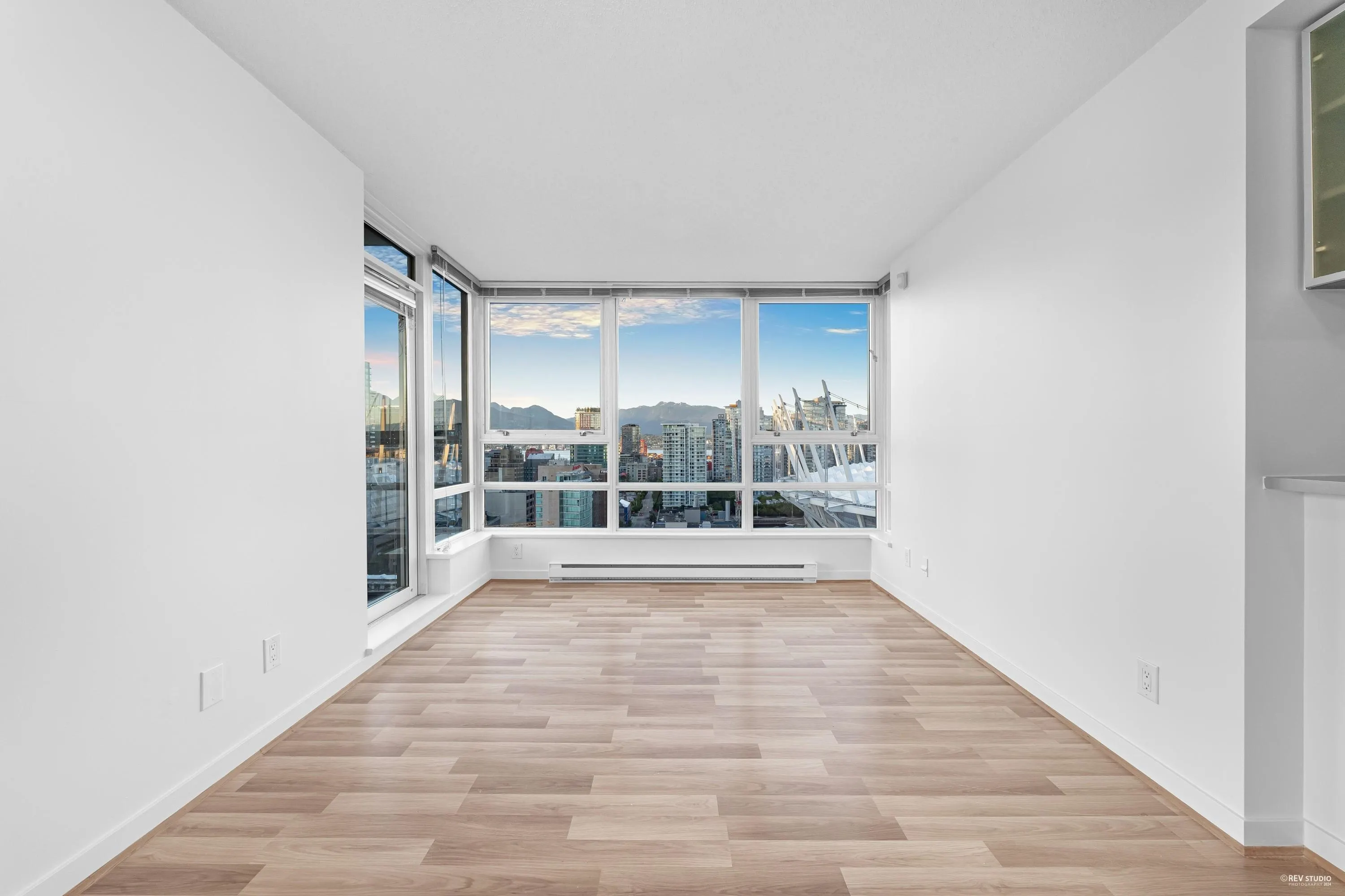2908 928 Beatty Street