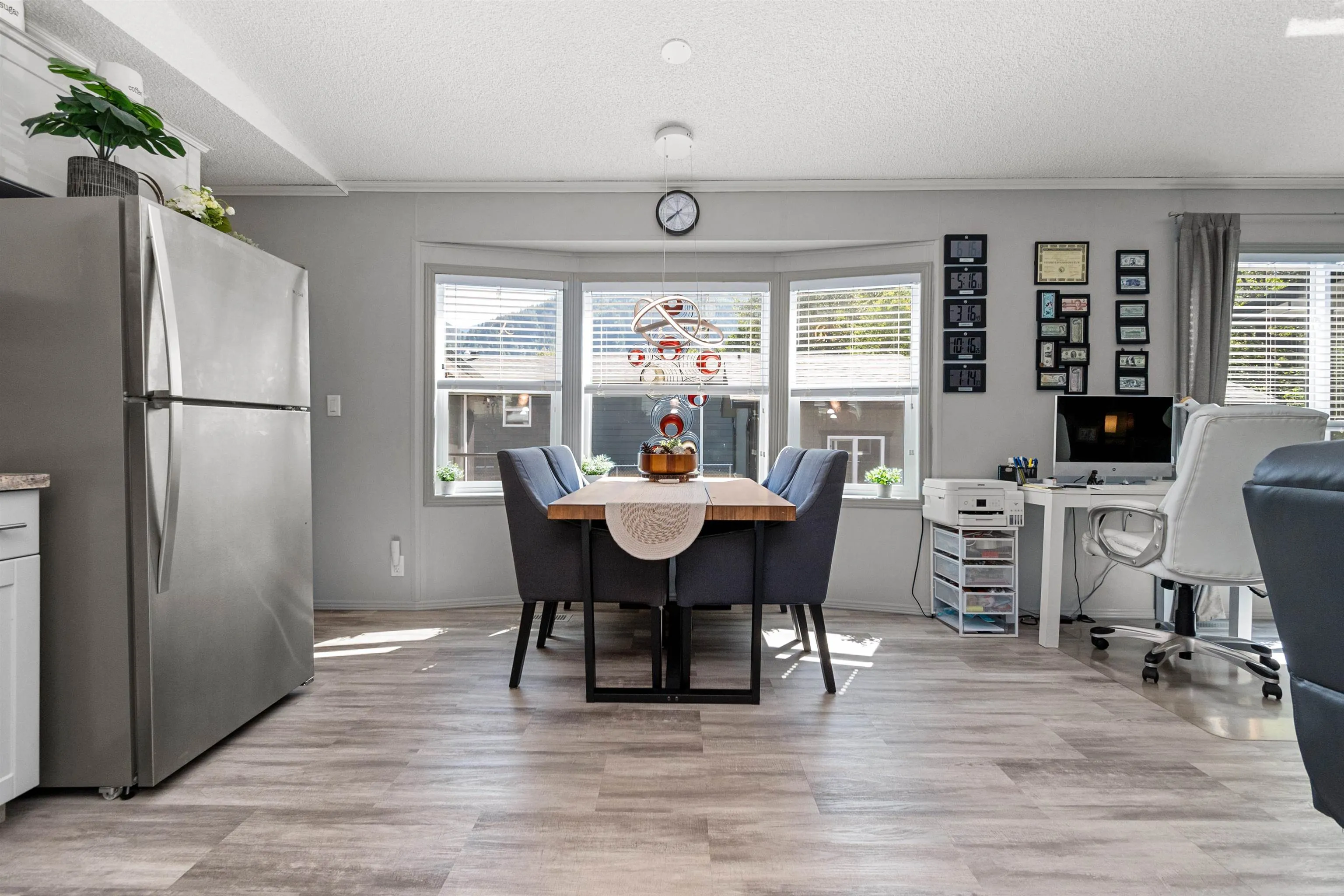 21 59060 Lougheed Highway