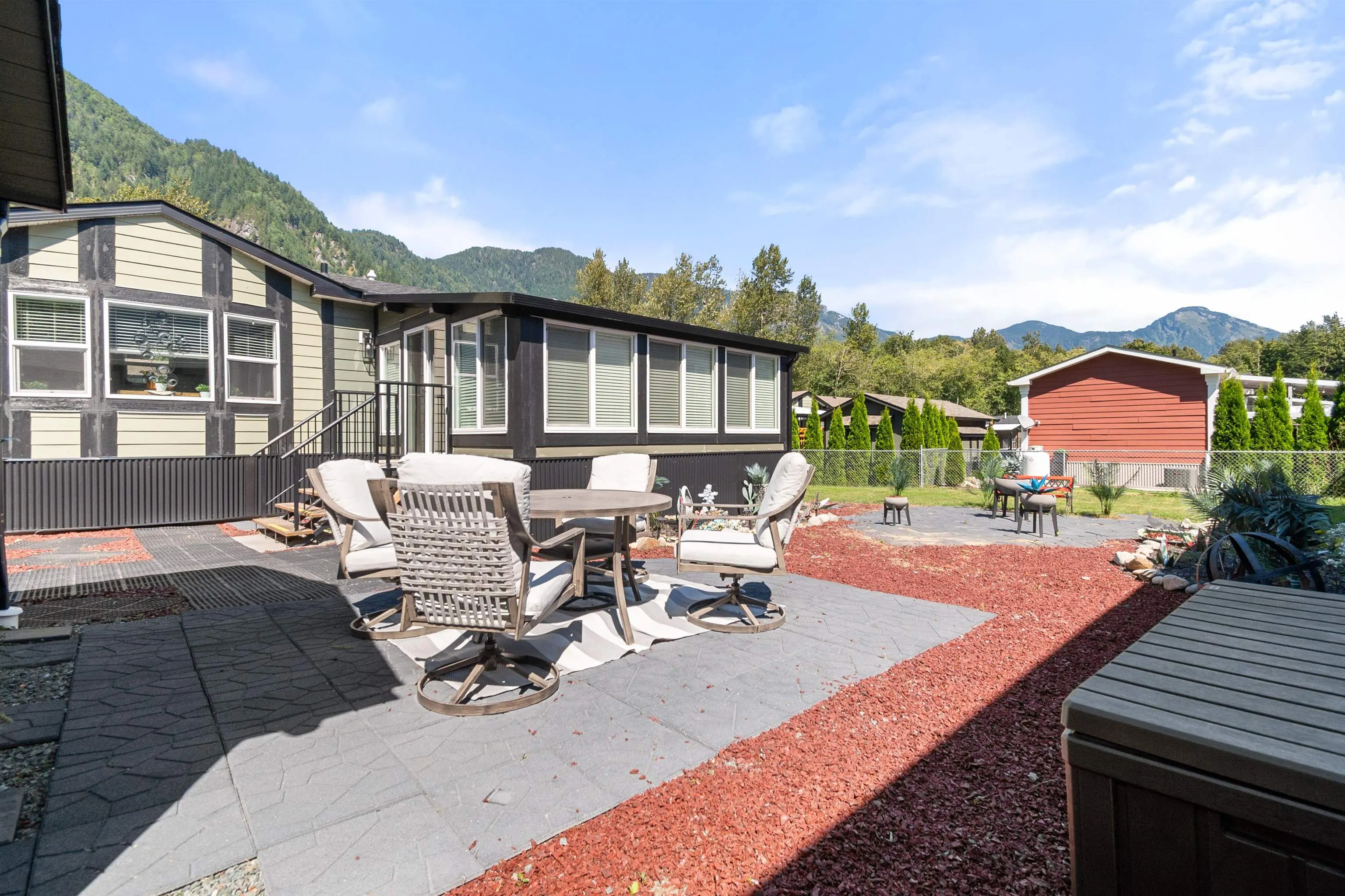 21 59060 Lougheed Highway